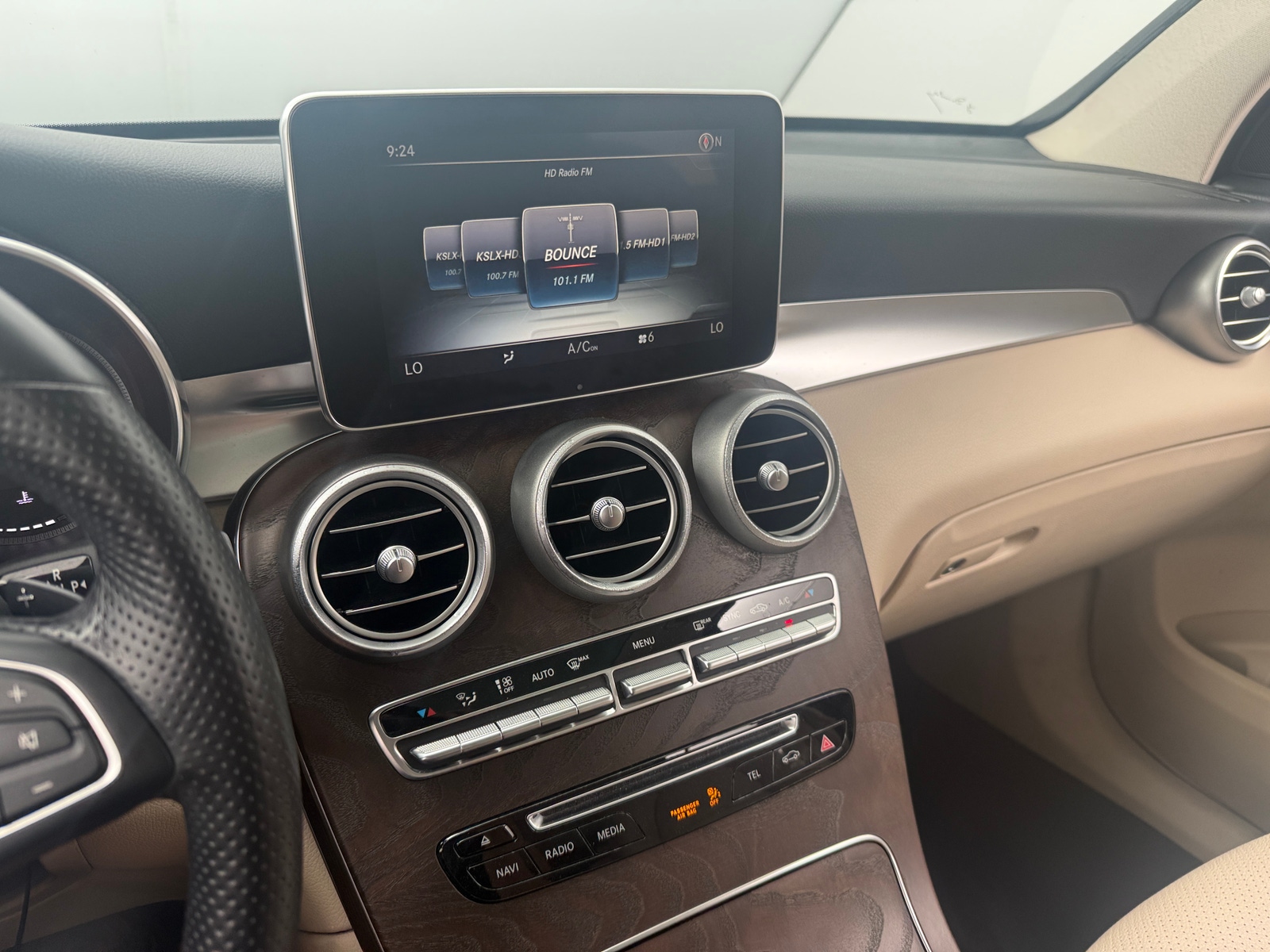 Thumbnail: 2019 Mercedes-Benz GLC - 3