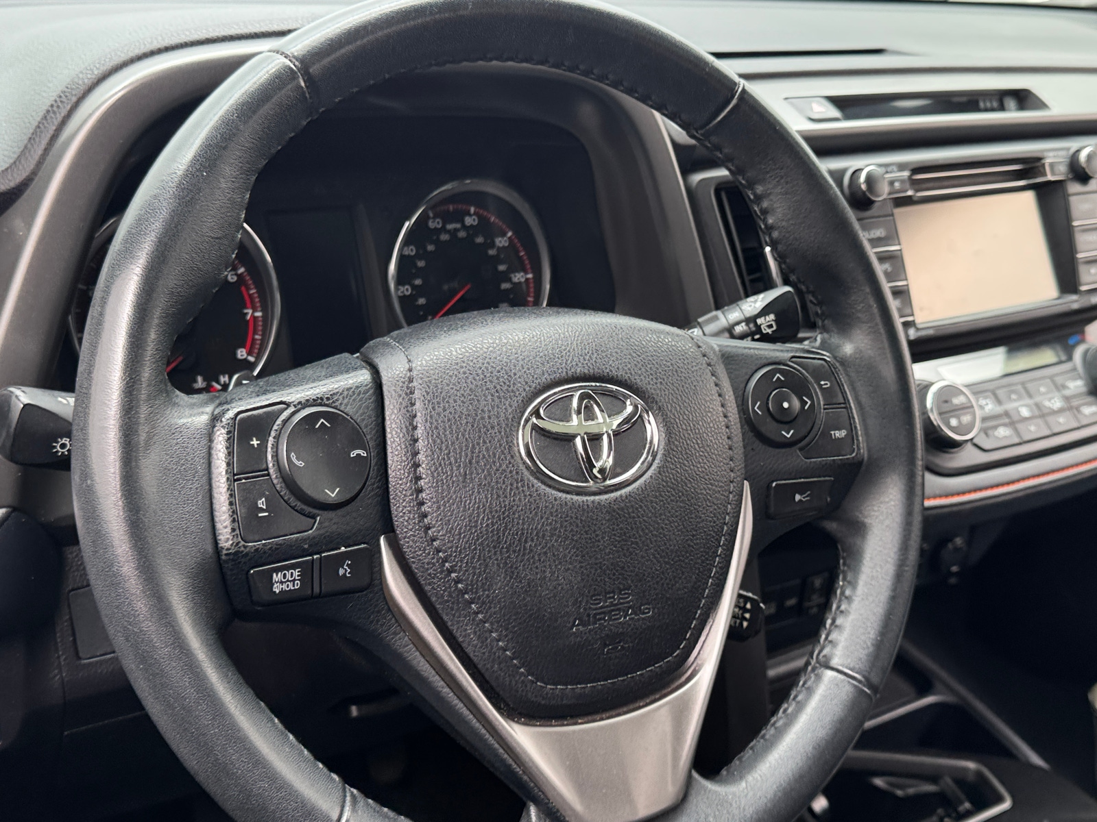 Thumbnail: 2017 Toyota RAV4 - 4