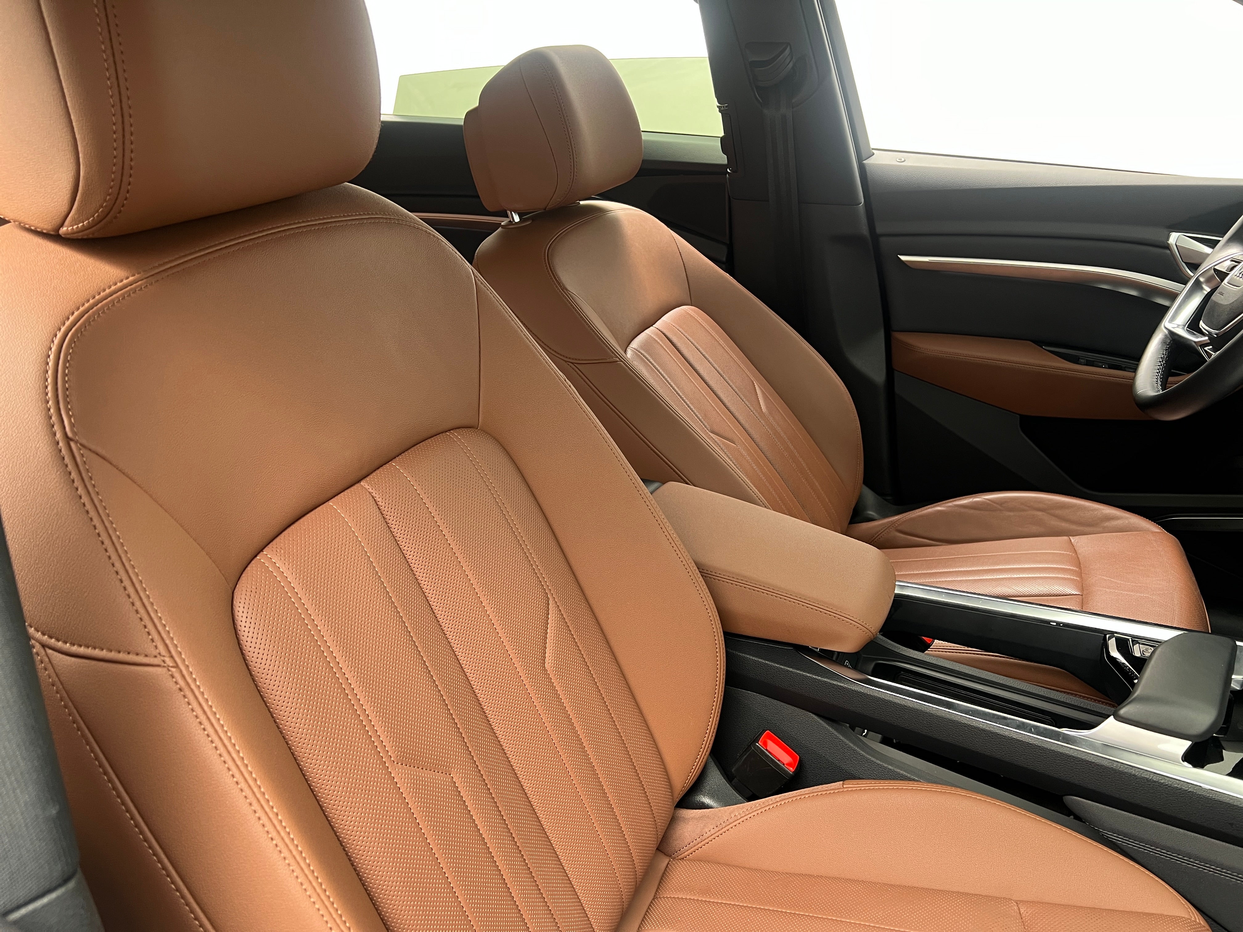 Used 2022 Audi e-tron Premium Plus with VIN WA1LAAGE1NB012469 for sale in Pewaukee, WI