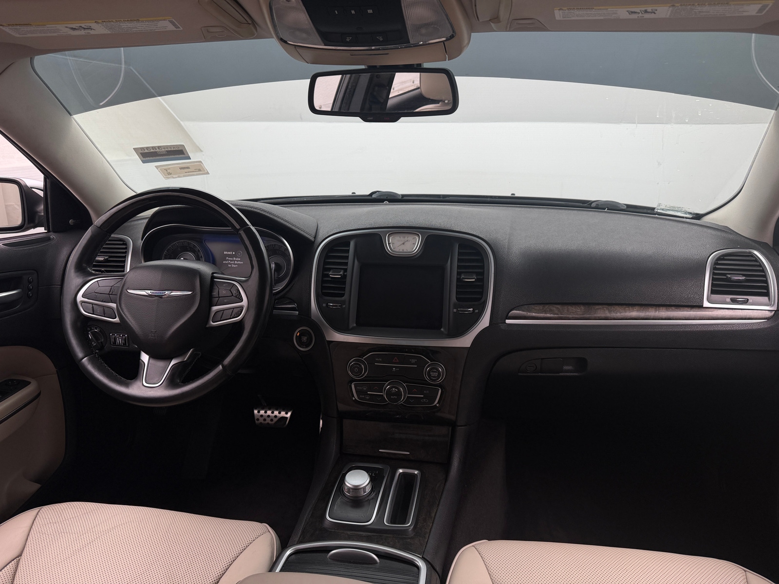 Thumbnail: 2019 Chrysler 300 - 2