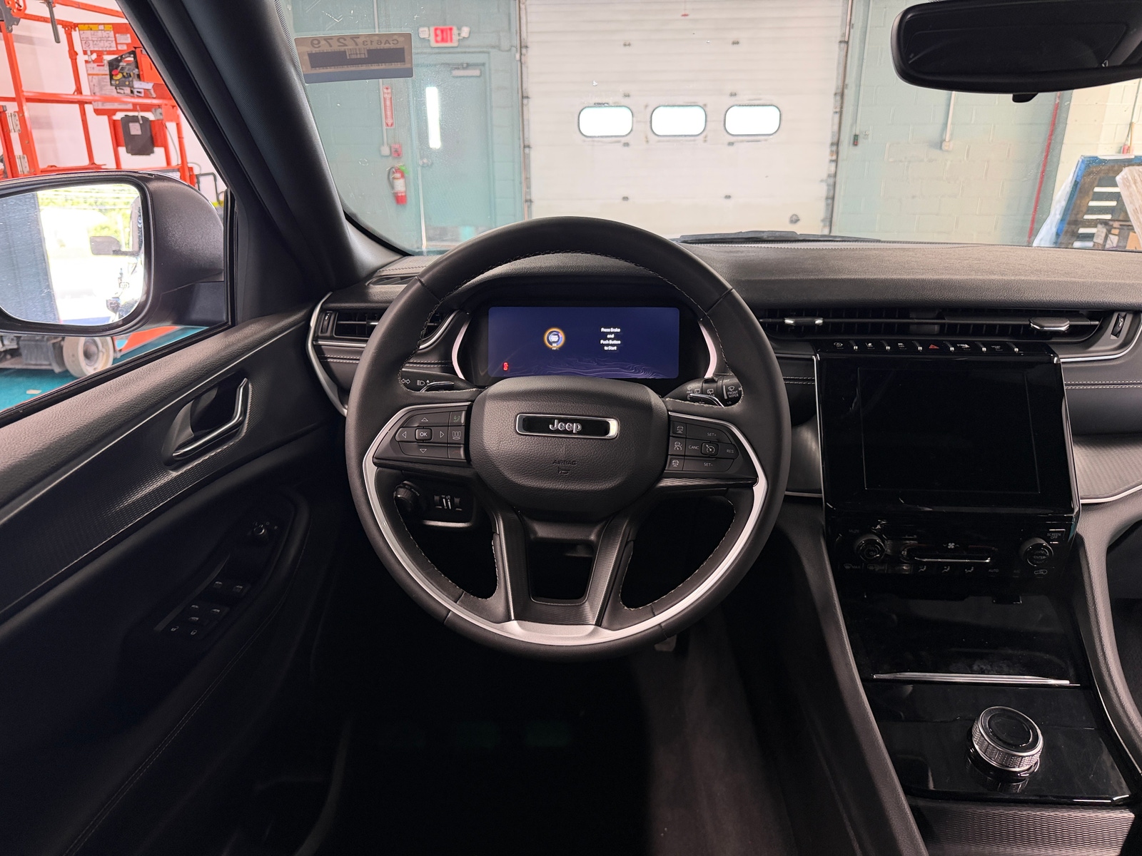 Thumbnail: 2024 Jeep Grand Cherokee L - 5