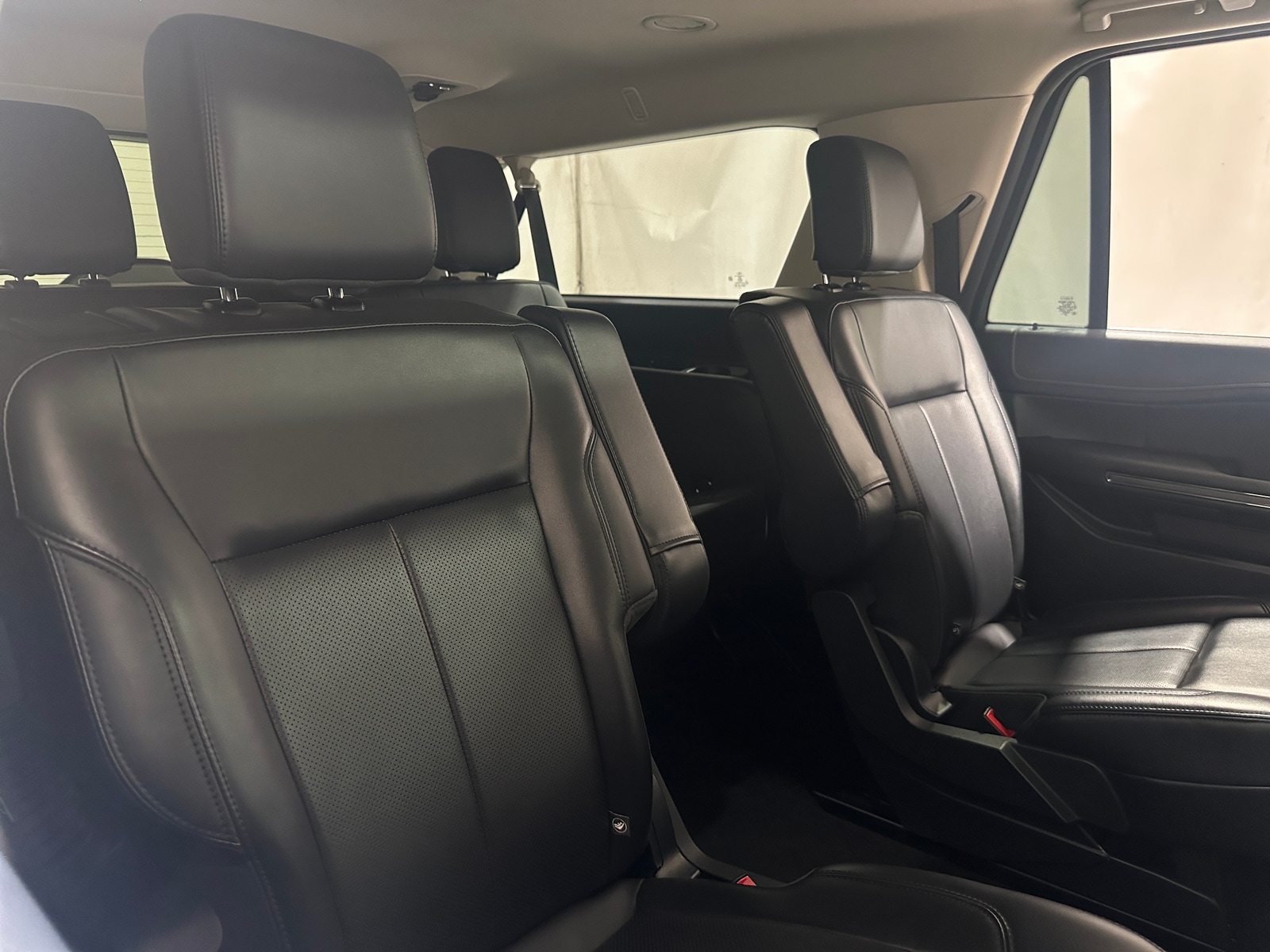 Thumbnail: 2022 Ford Expedition MAX - 5