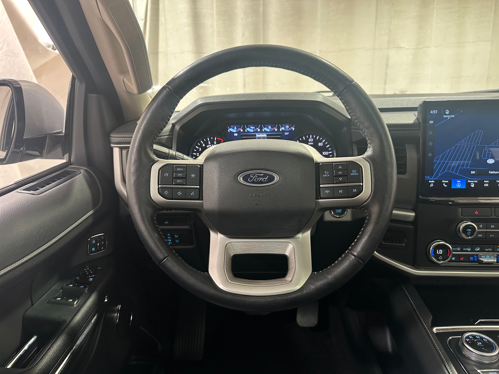 Thumbnail: 2022 Ford Expedition MAX - 4