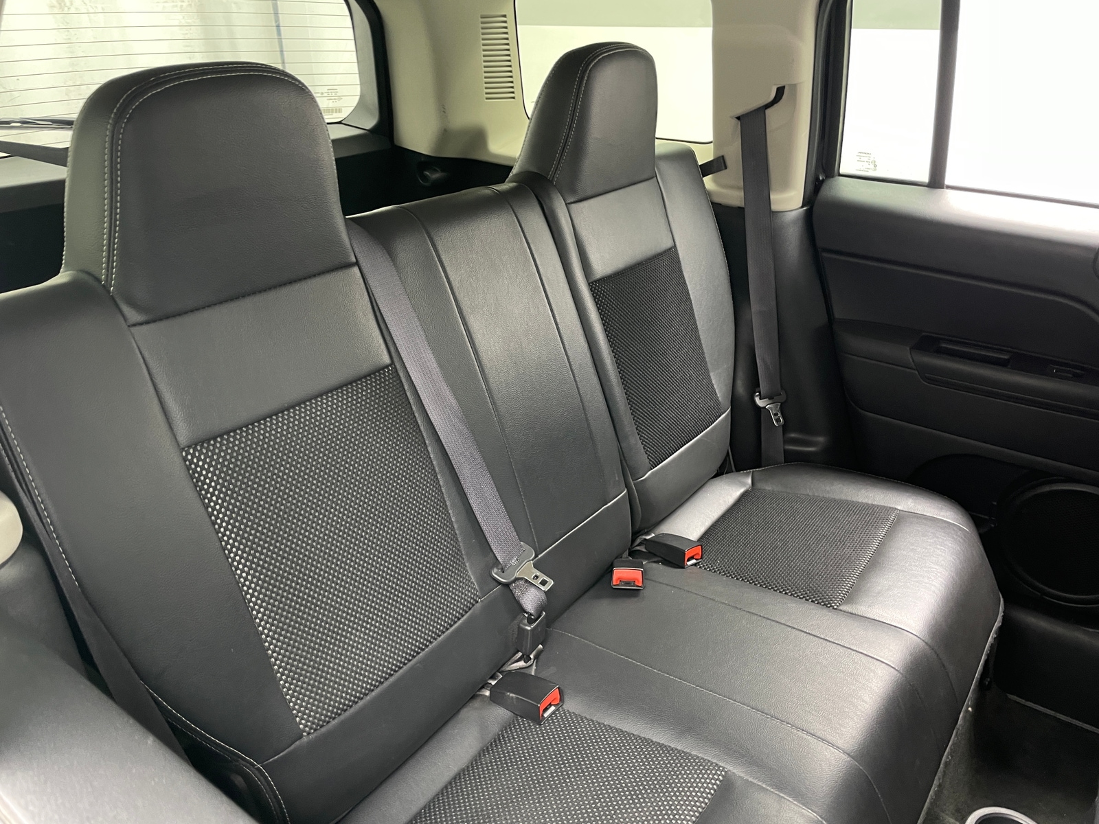 Thumbnail: 2016 Jeep Patriot - 6