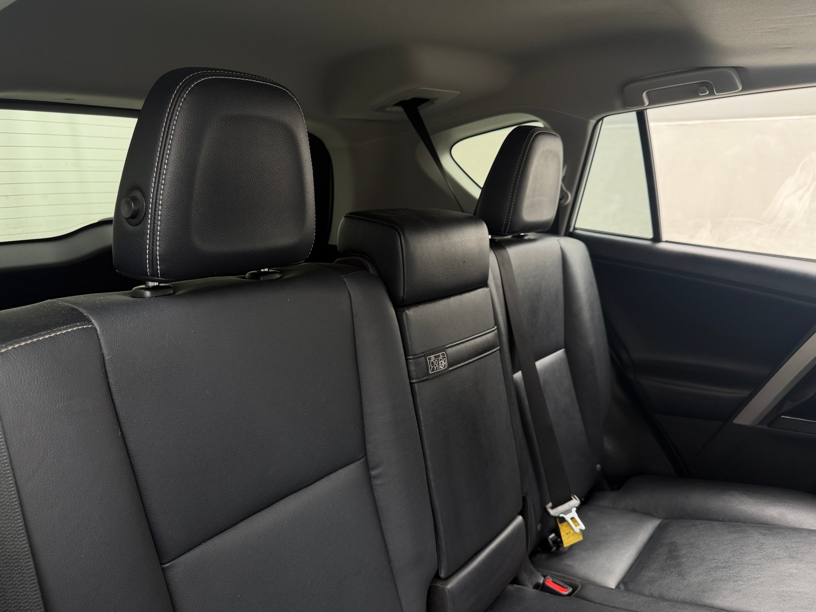 Thumbnail: 2018 Toyota RAV4 - 5