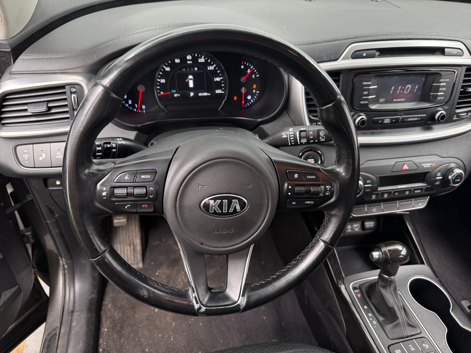 Thumbnail: 2016 Kia Sorento - 4