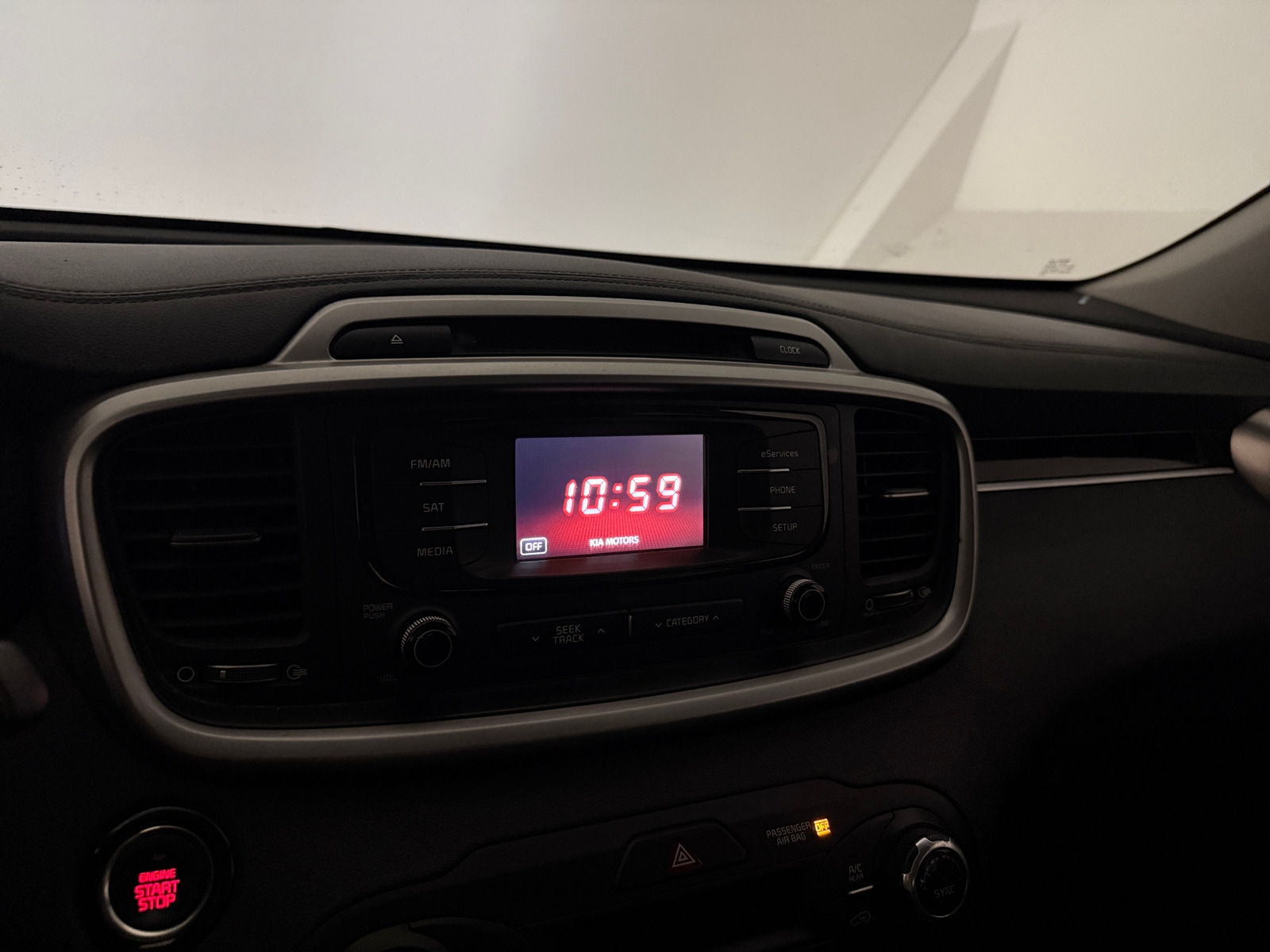 Thumbnail: 2016 Kia Sorento - 3