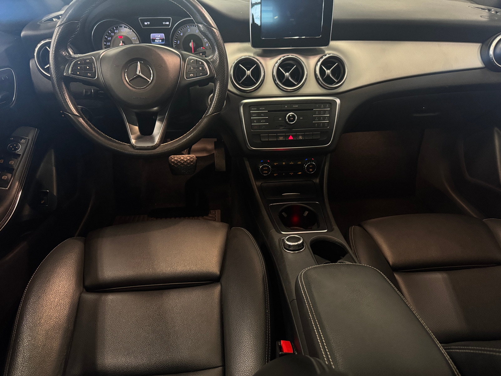 Thumbnail: 2017 Mercedes-Benz GLA - 2