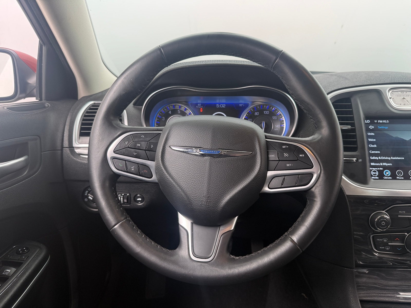 Thumbnail: 2021 Chrysler 300 - 5