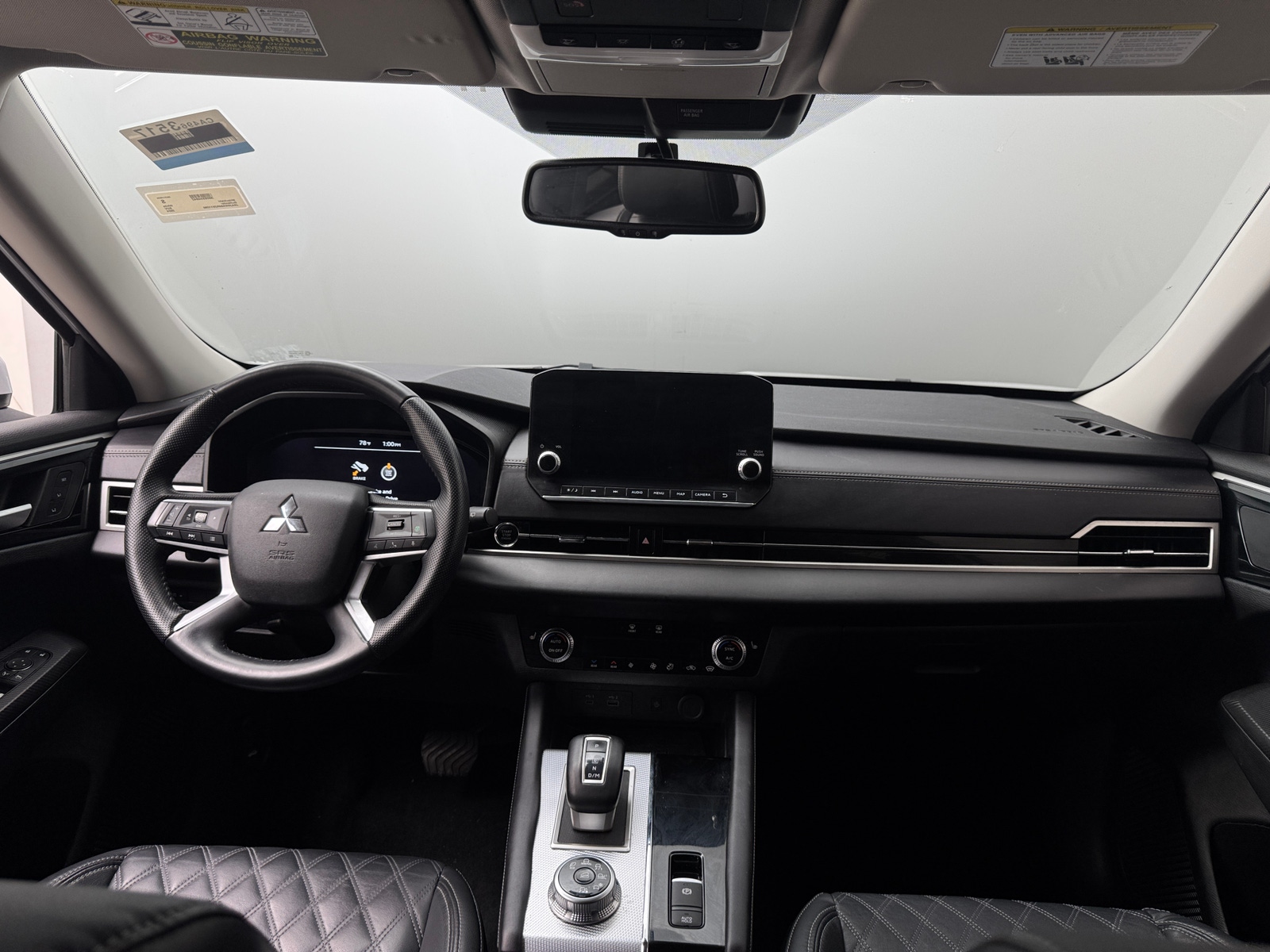 Thumbnail: 2024 Mitsubishi Outlander - 2