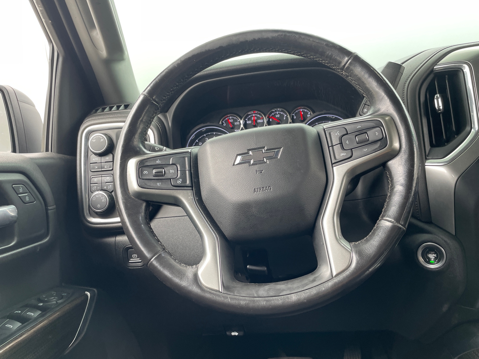 Thumbnail: 2019 Chevrolet Silverado 1500 - 5
