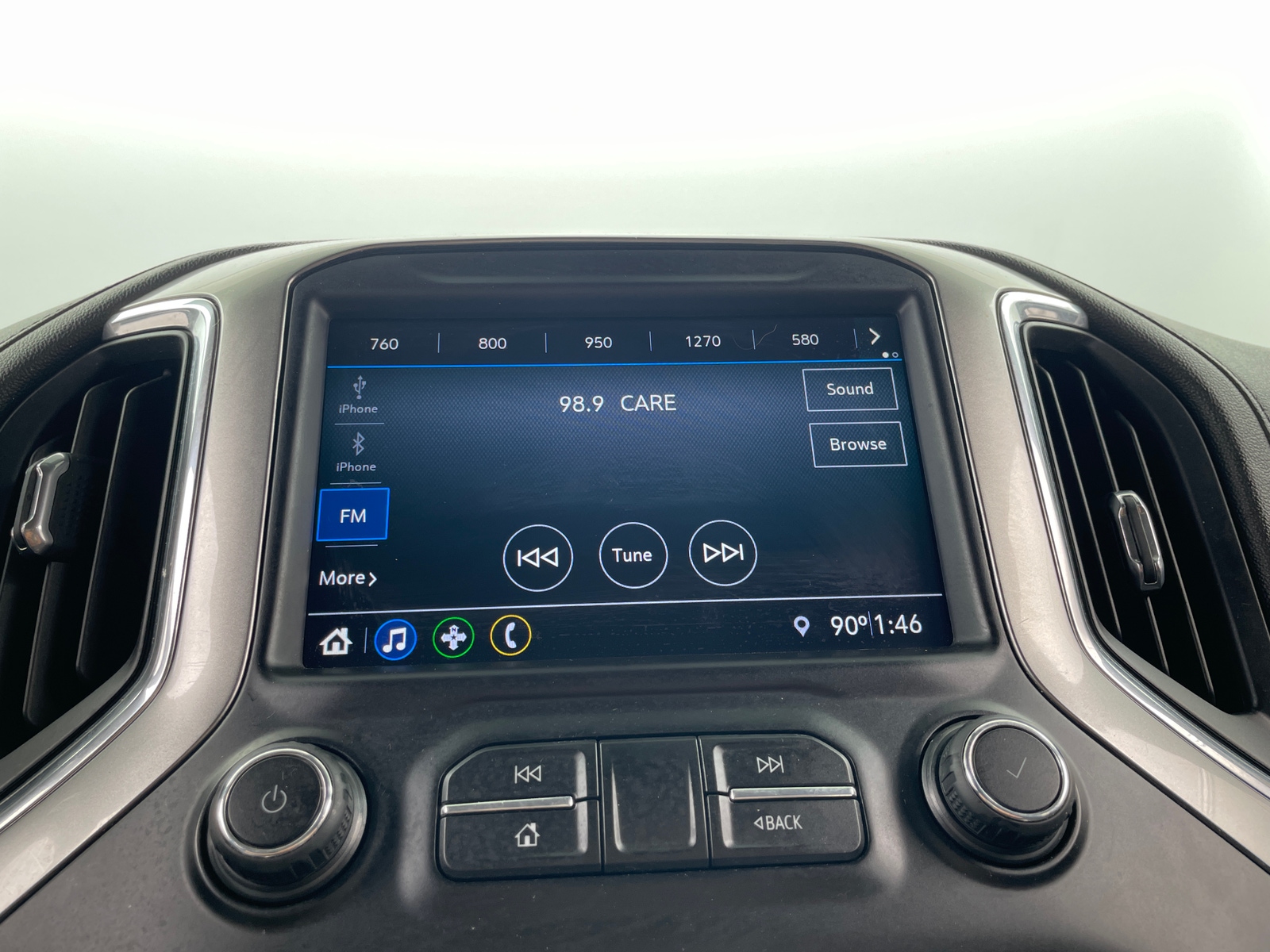 Thumbnail: 2019 Chevrolet Silverado 1500 - 4