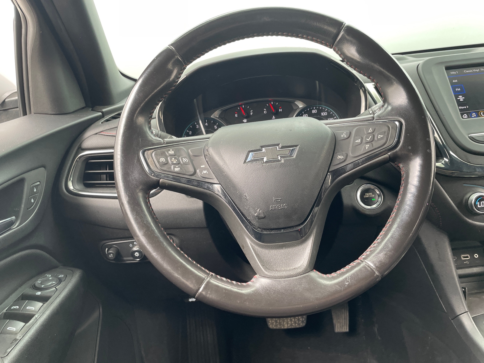 Thumbnail: 2022 Chevrolet Equinox - 5