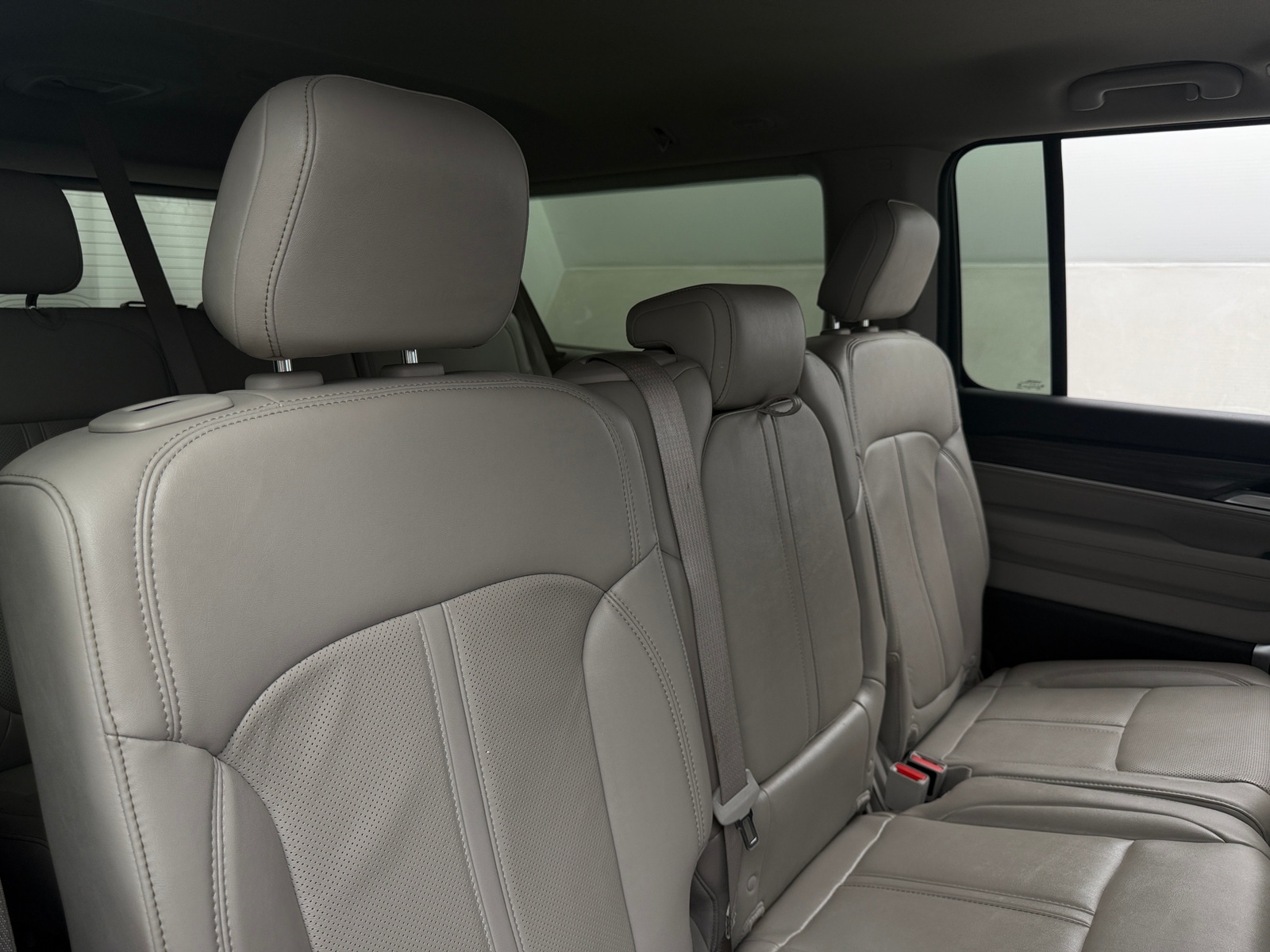 Thumbnail: 2024 Jeep Wagoneer - 5