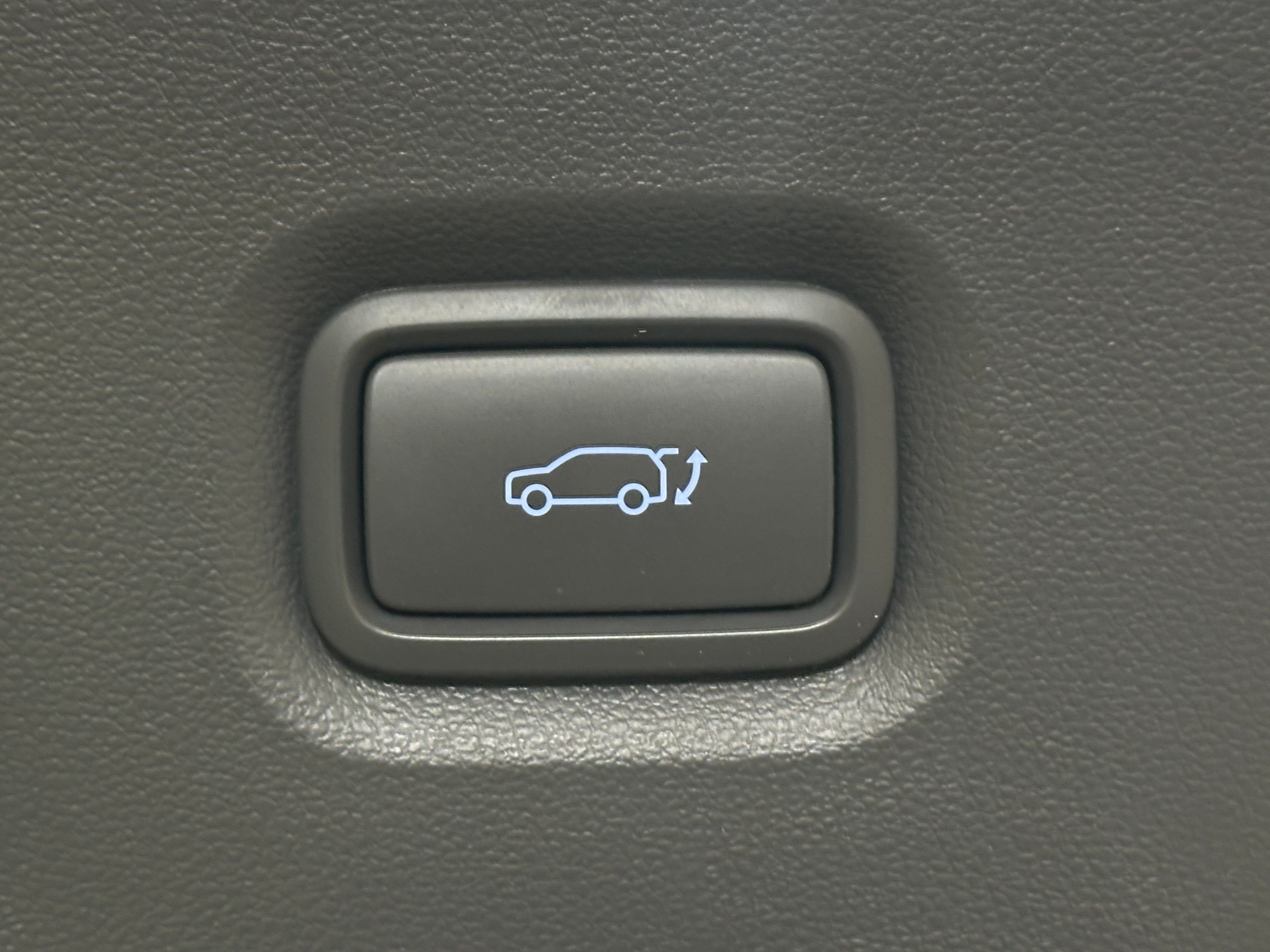 Used 2023 Hyundai IONIQ 5 Limited with VIN KM8KRDAF2PU182775 for sale in Pewaukee, WI