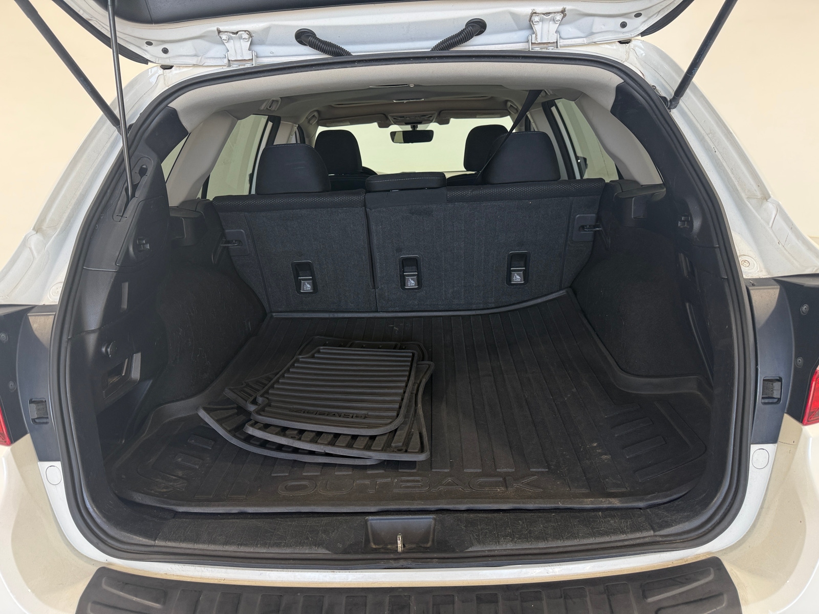 Thumbnail: 2017 Subaru Outback - 7