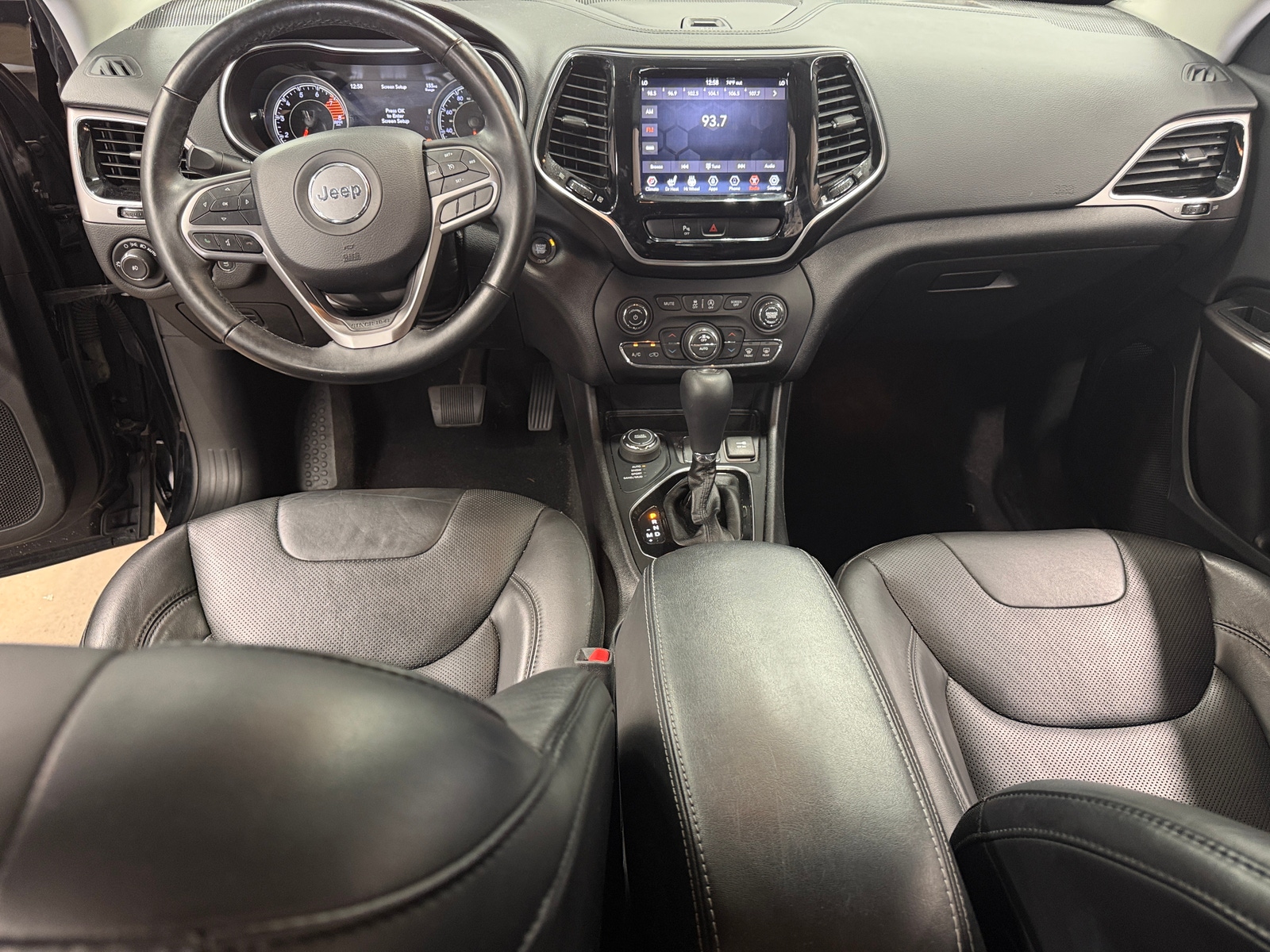 Thumbnail: 2019 Jeep Cherokee - 2