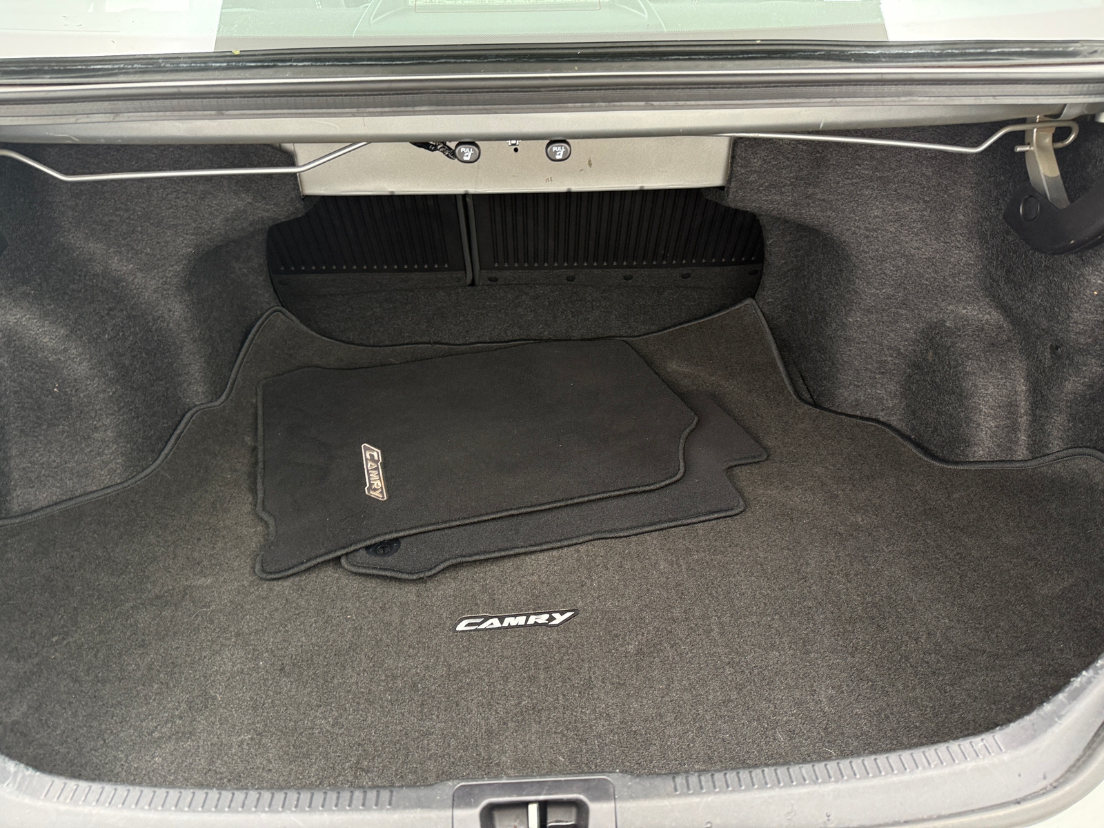 Thumbnail: 2016 Toyota Camry - 6