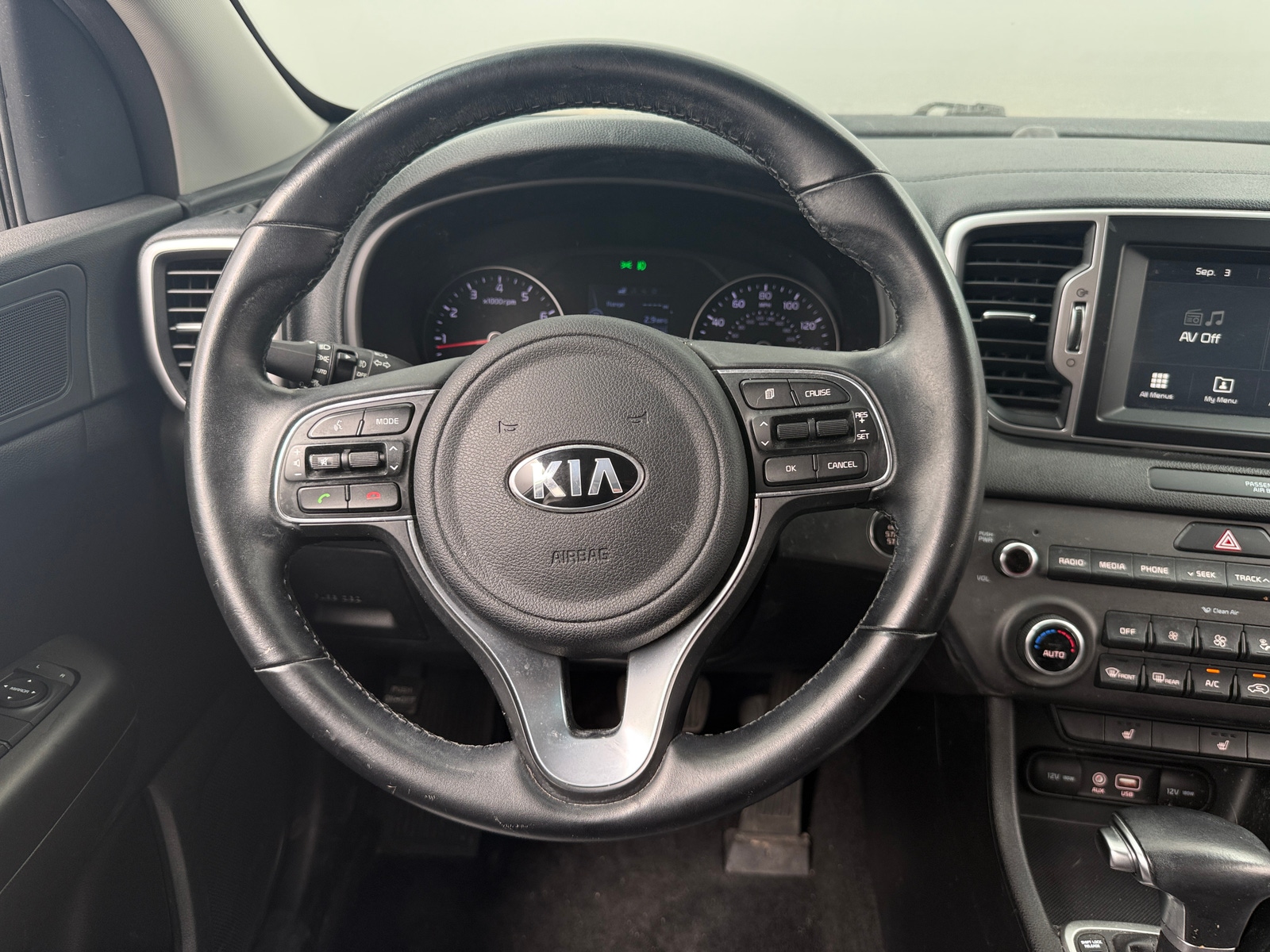 Thumbnail: 2017 Kia Sportage - 4