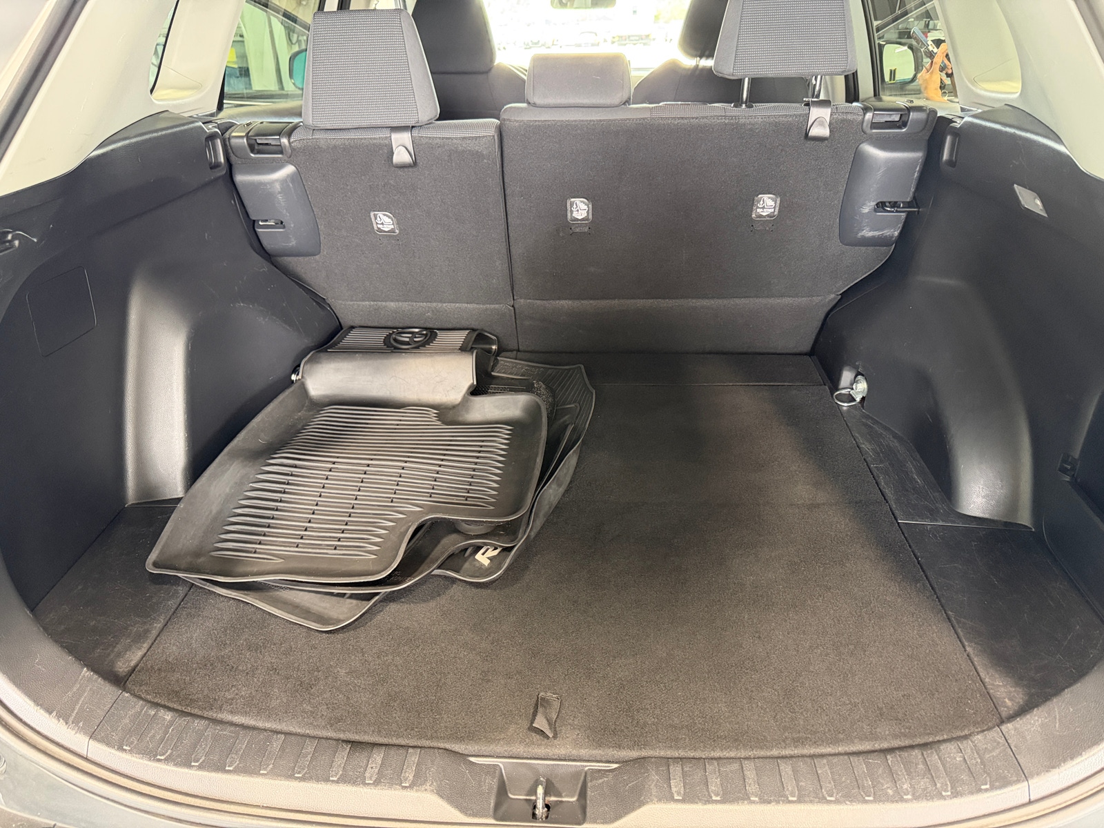 Thumbnail: 2019 Toyota RAV4 - 7