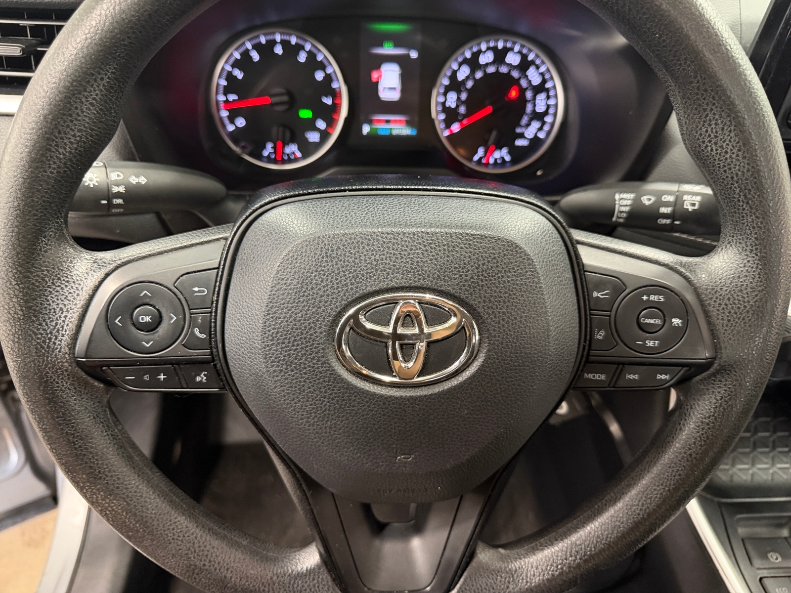 Thumbnail: 2019 Toyota RAV4 - 5