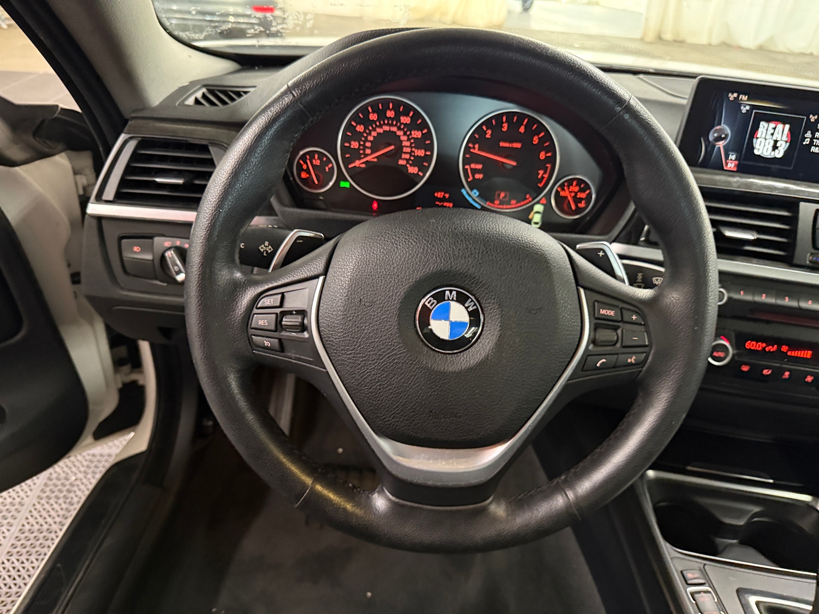 Thumbnail: 2015 BMW 4 Series - 3