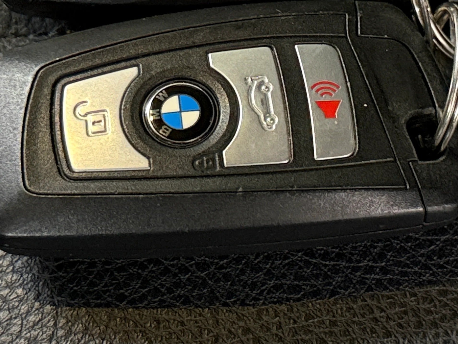 WBA3N9C59FK248106