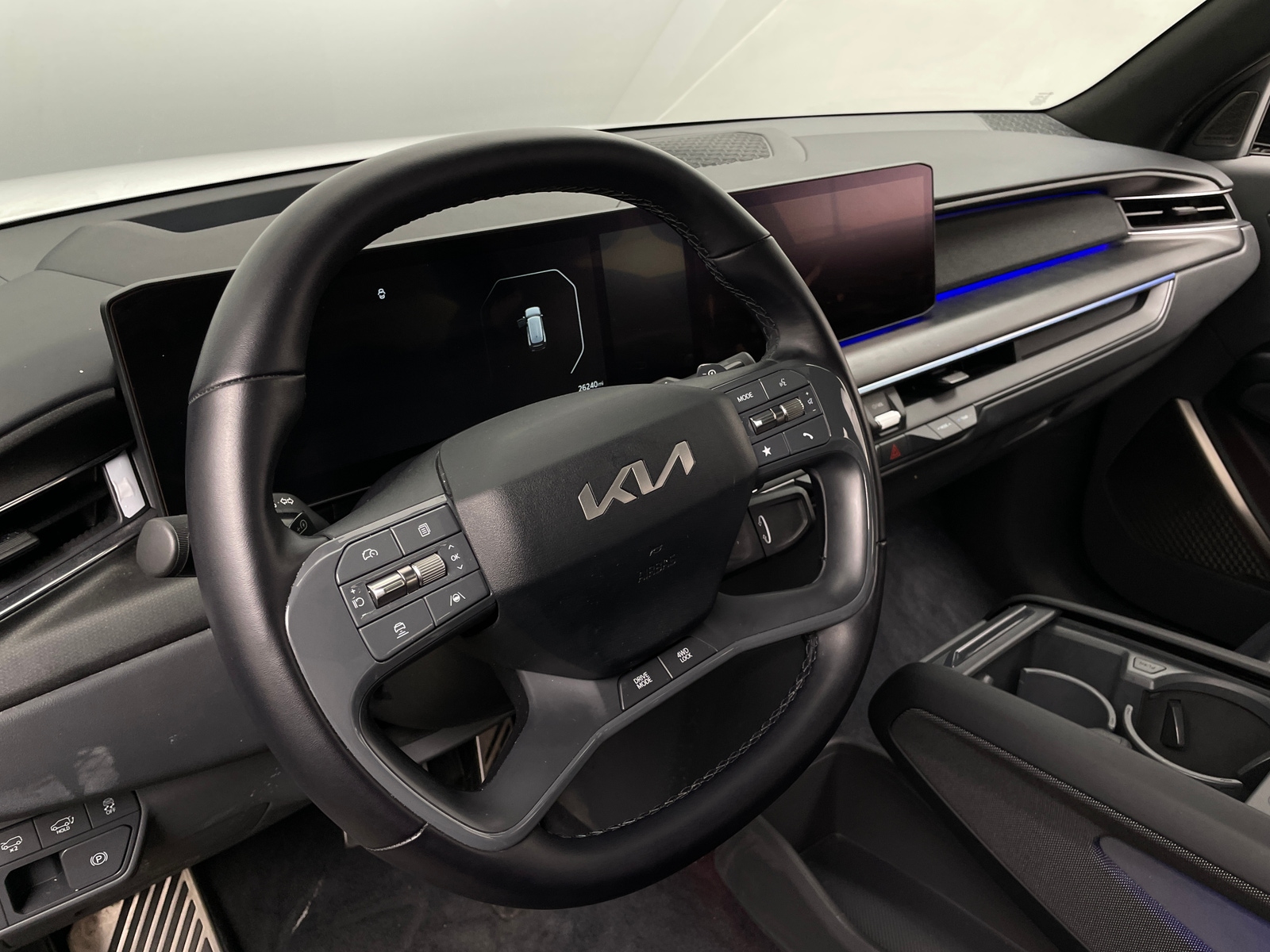 Thumbnail: 2024 Kia EV9 - 4
