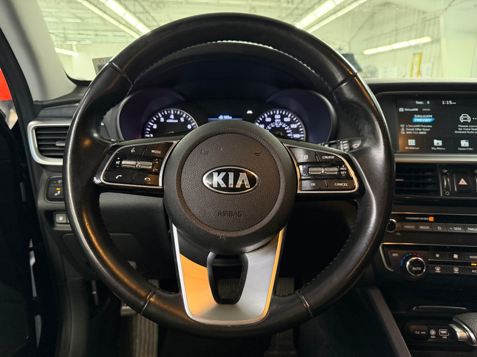 Thumbnail: 2019 Kia Optima - 4