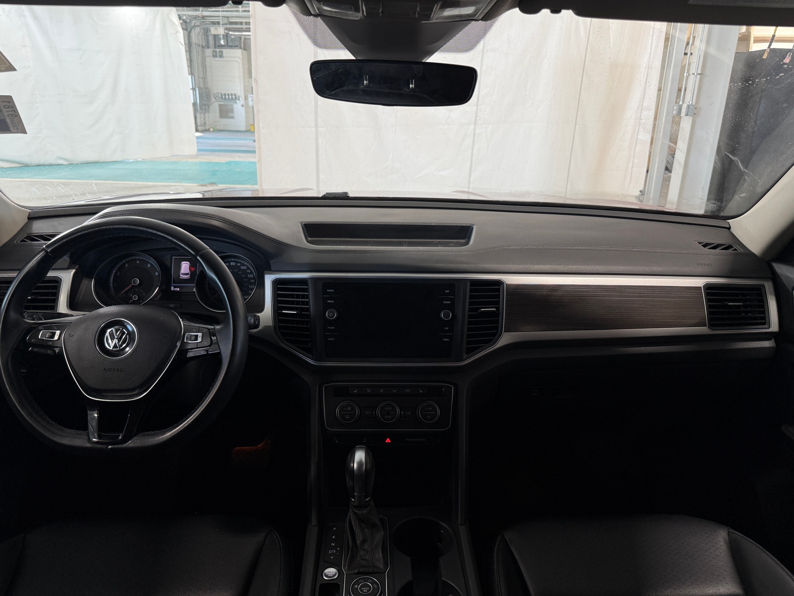 Thumbnail: 2018 Volkswagen Atlas - 2