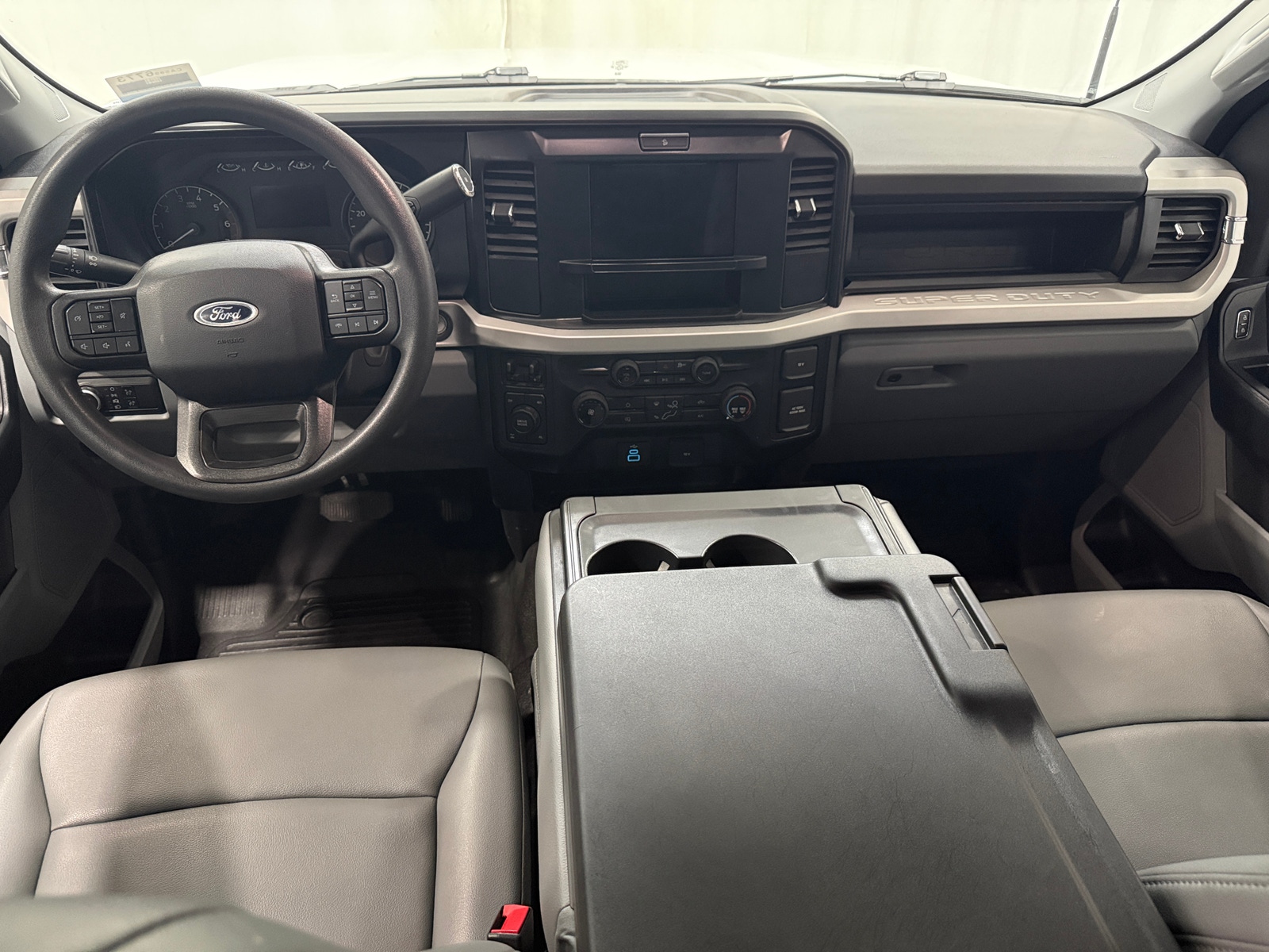 Thumbnail: 2025 Ford Econoline - 3