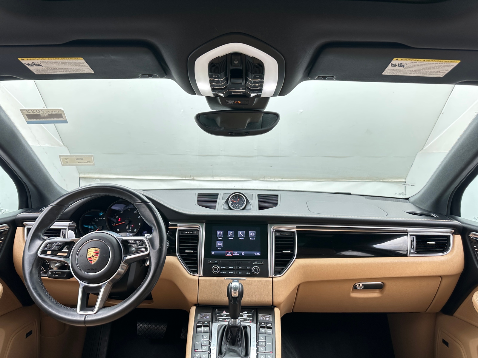 Thumbnail: 2018 Porsche Macan - 3