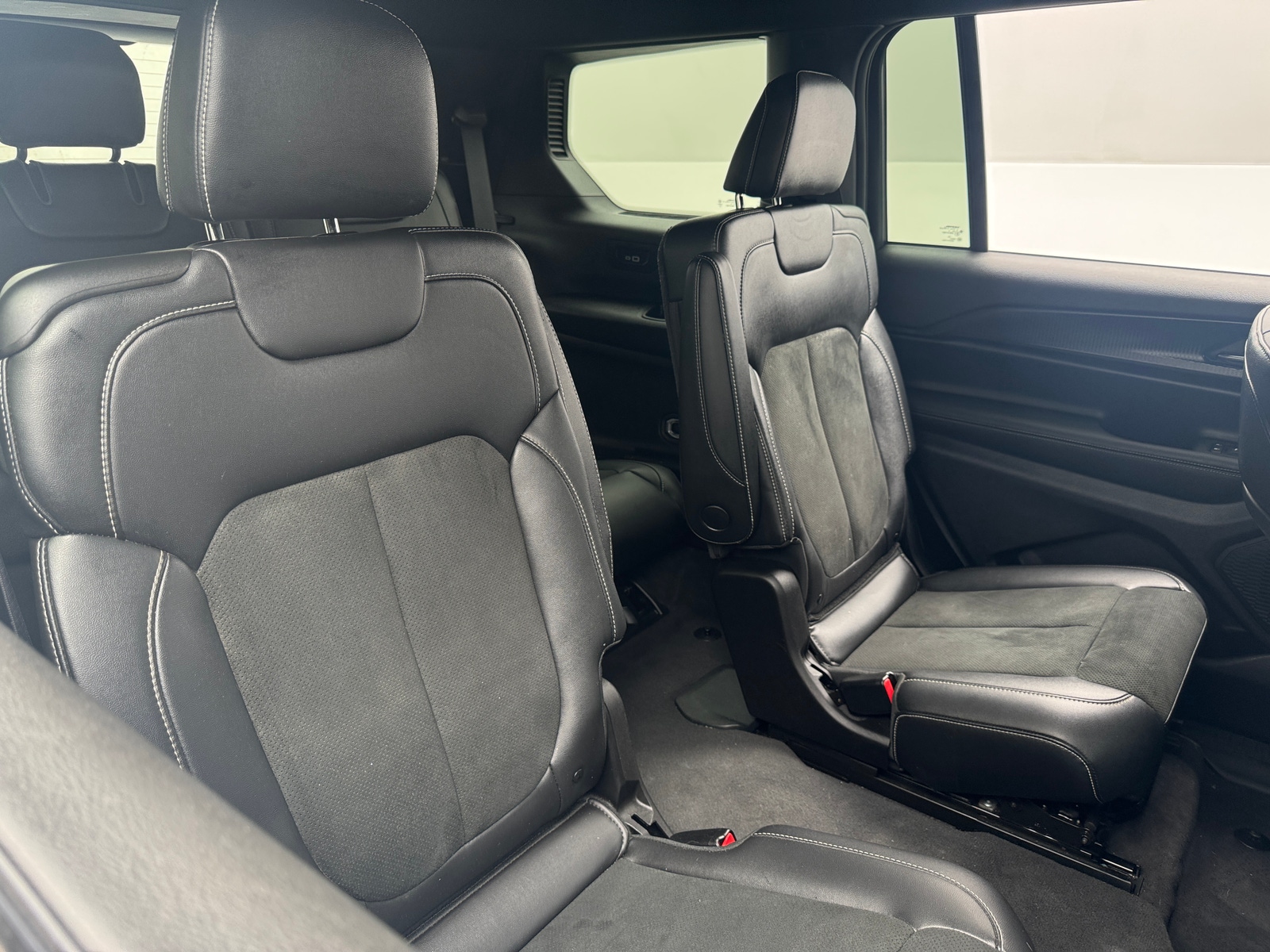 Thumbnail: 2025 Jeep Grand Cherokee L - 5
