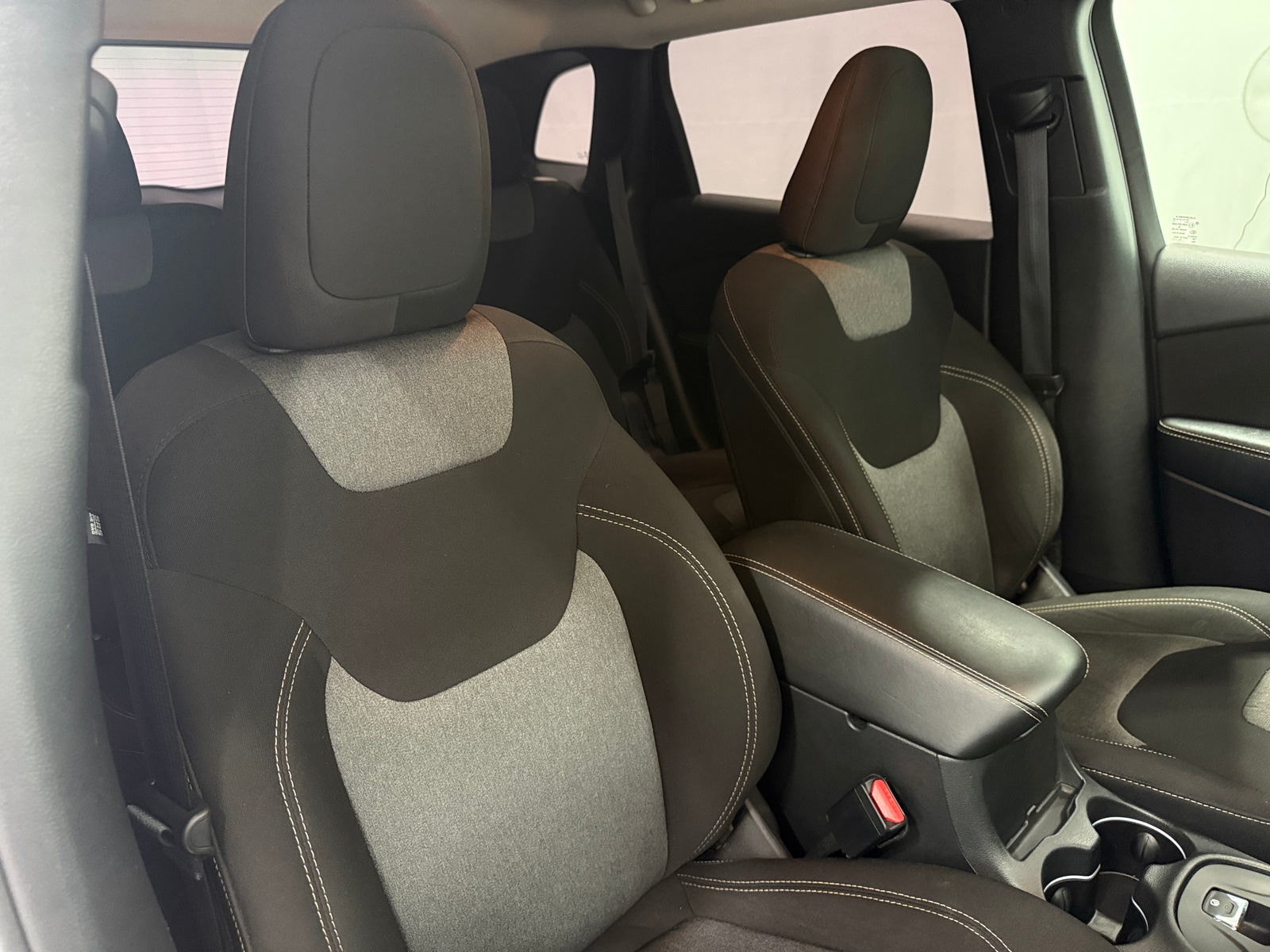 Thumbnail: 2016 Jeep Cherokee - 2