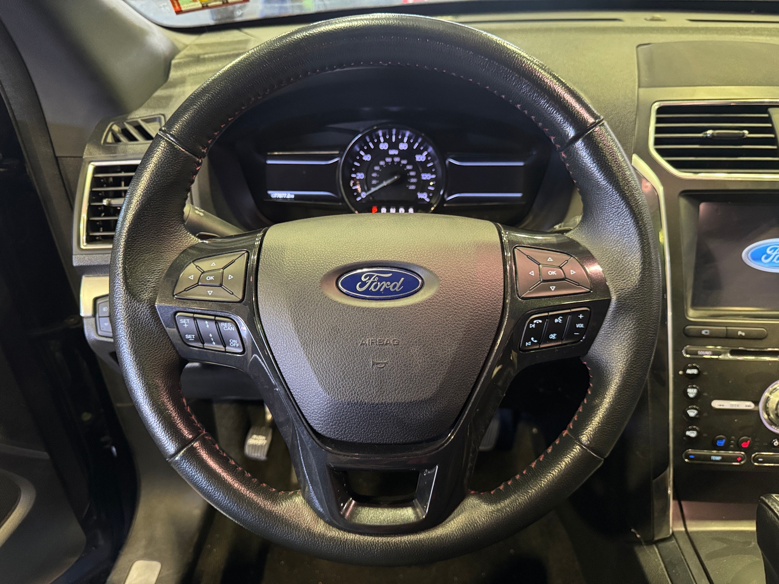 Thumbnail: 2018 Ford Explorer - 4