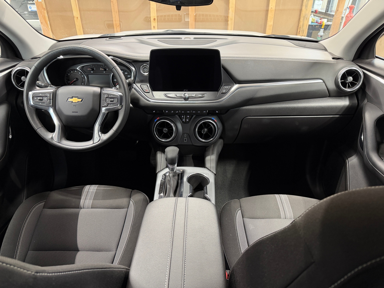 Thumbnail: 2026 Chevrolet Blazer - 3