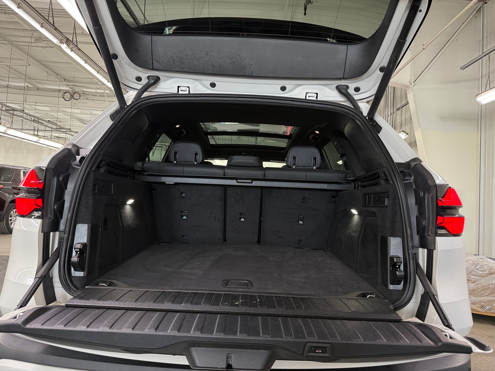 Thumbnail: 2024 BMW X5 - 6