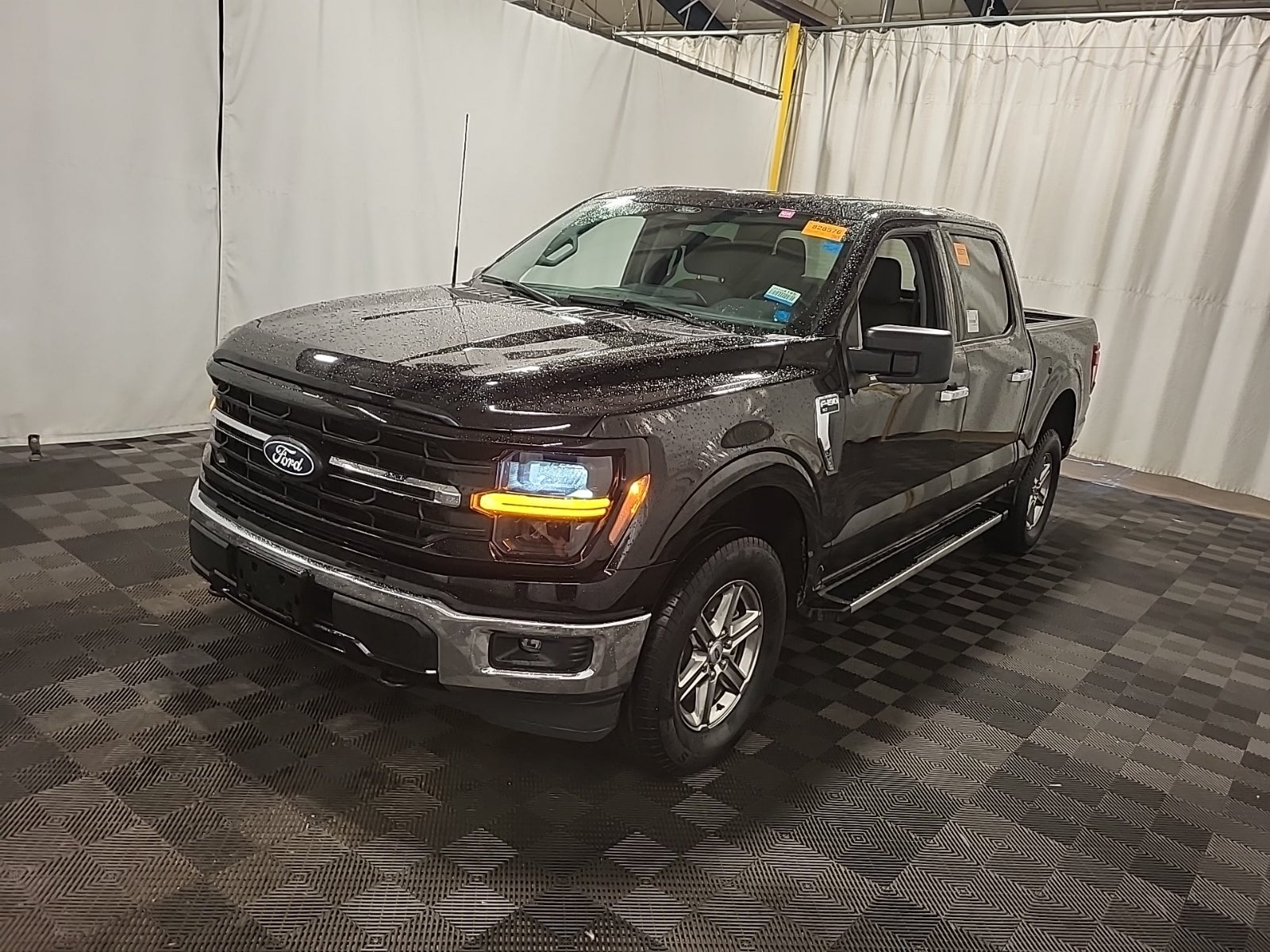 2025 Ford F-150 XLT 4WD Supercrew 5.5' Box