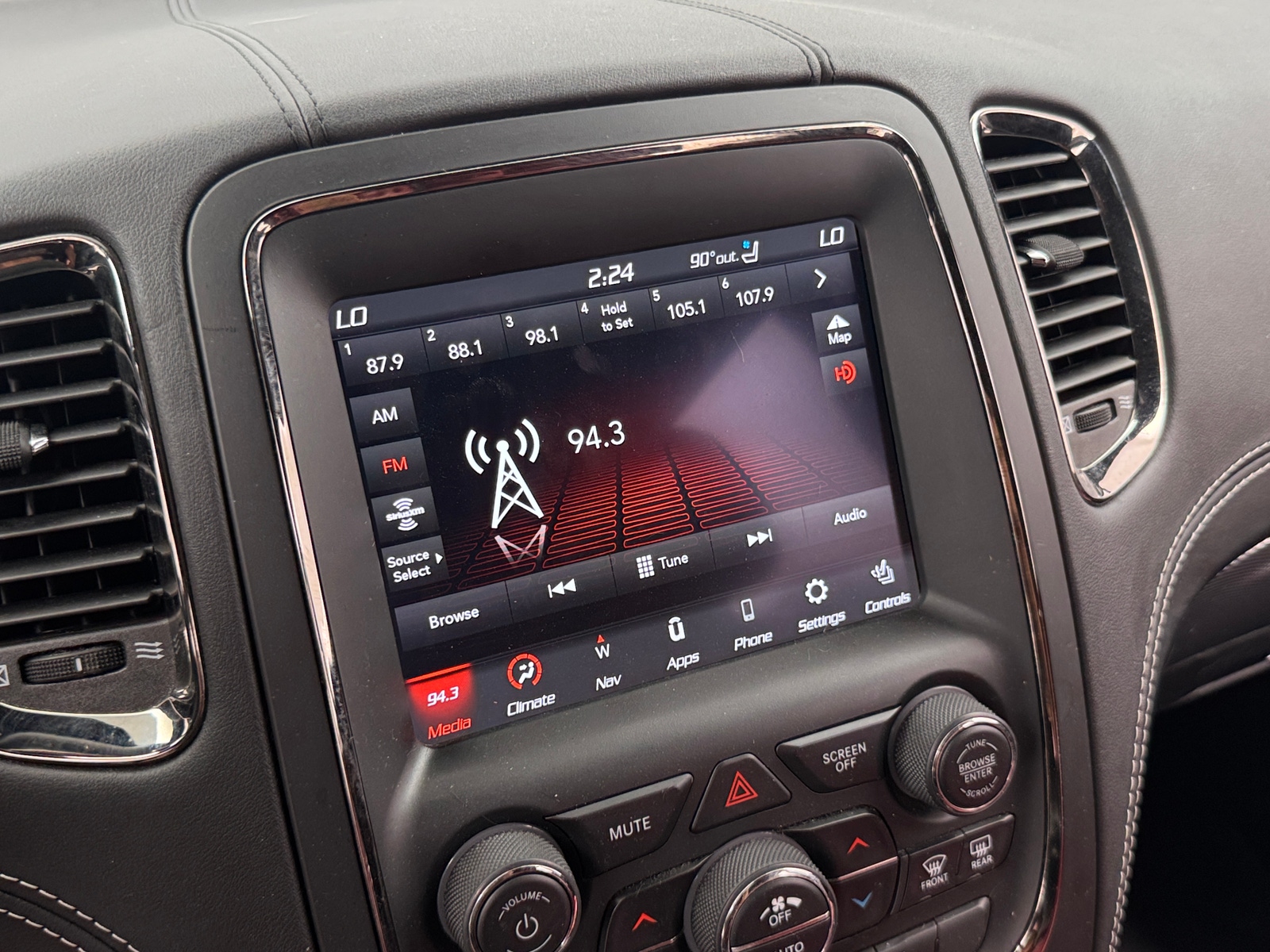 Thumbnail: 2018 Dodge Durango - 3