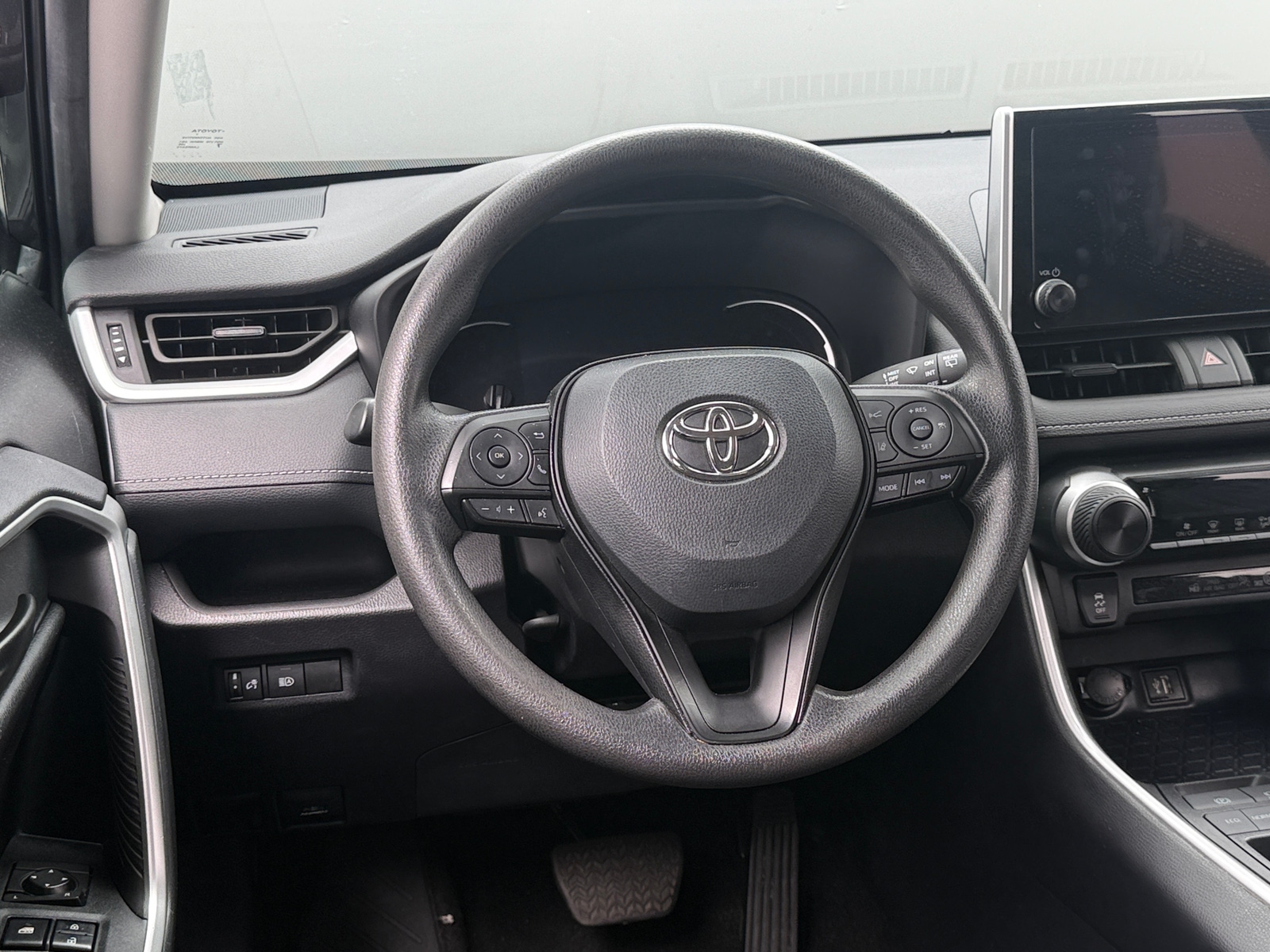 Thumbnail: 2025 Toyota RAV4 - 5