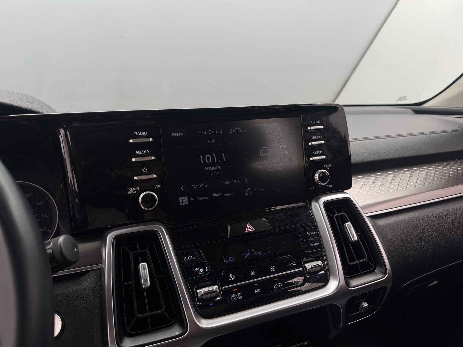 Thumbnail: 2021 Kia Sorento - 3