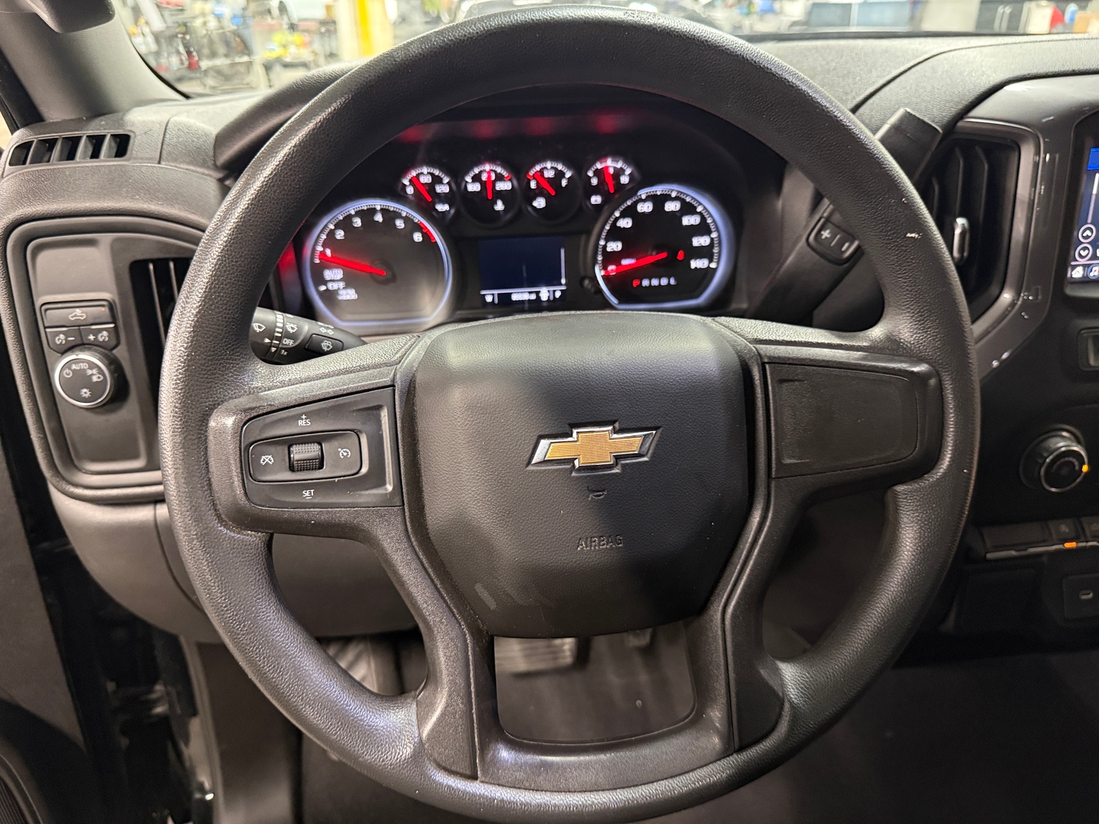 Thumbnail: 2021 Chevrolet Silverado 1500 - 5
