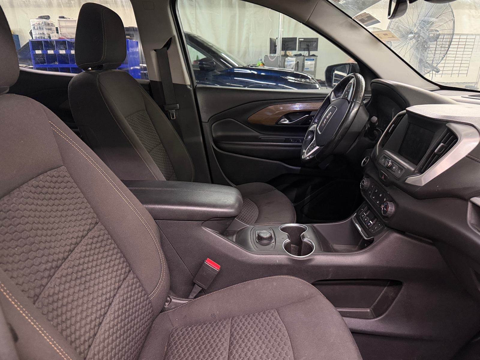 Thumbnail: 2021 GMC Terrain - 2