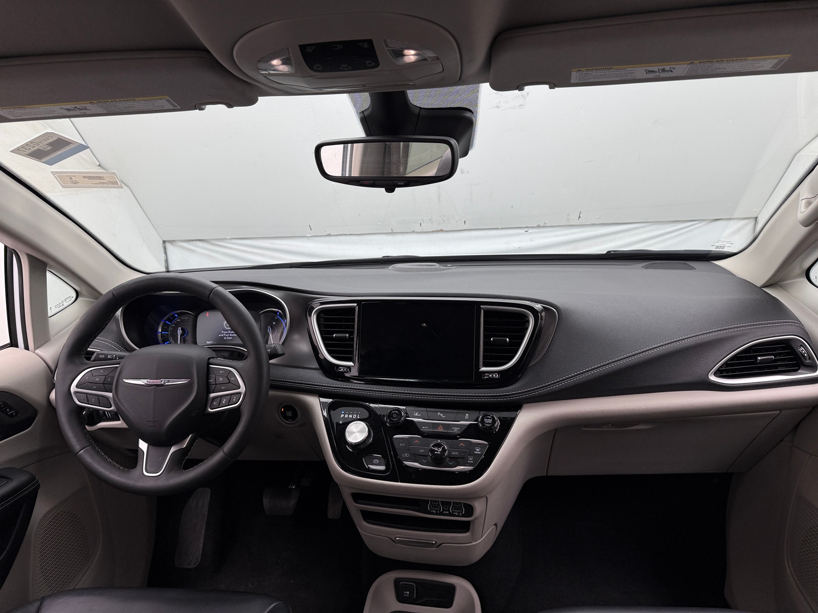 Thumbnail: 2024 Chrysler Pacifica - 2