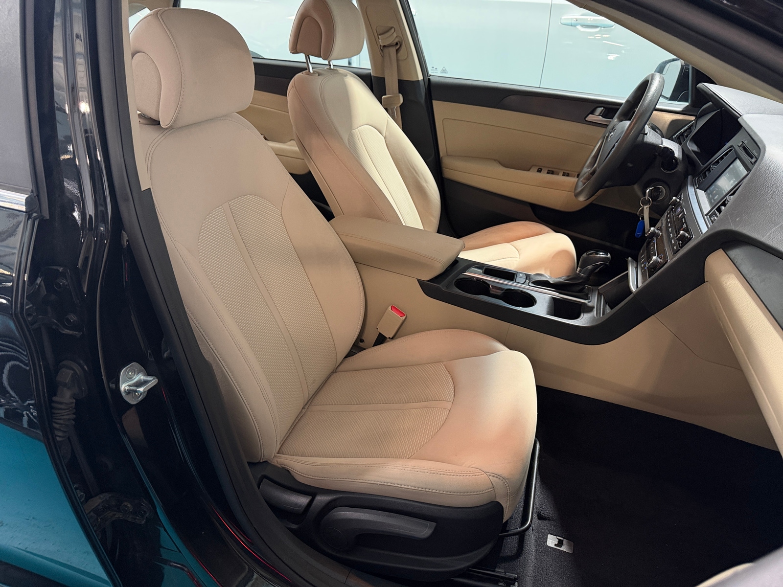 Thumbnail: 2016 Hyundai Sonata - 2