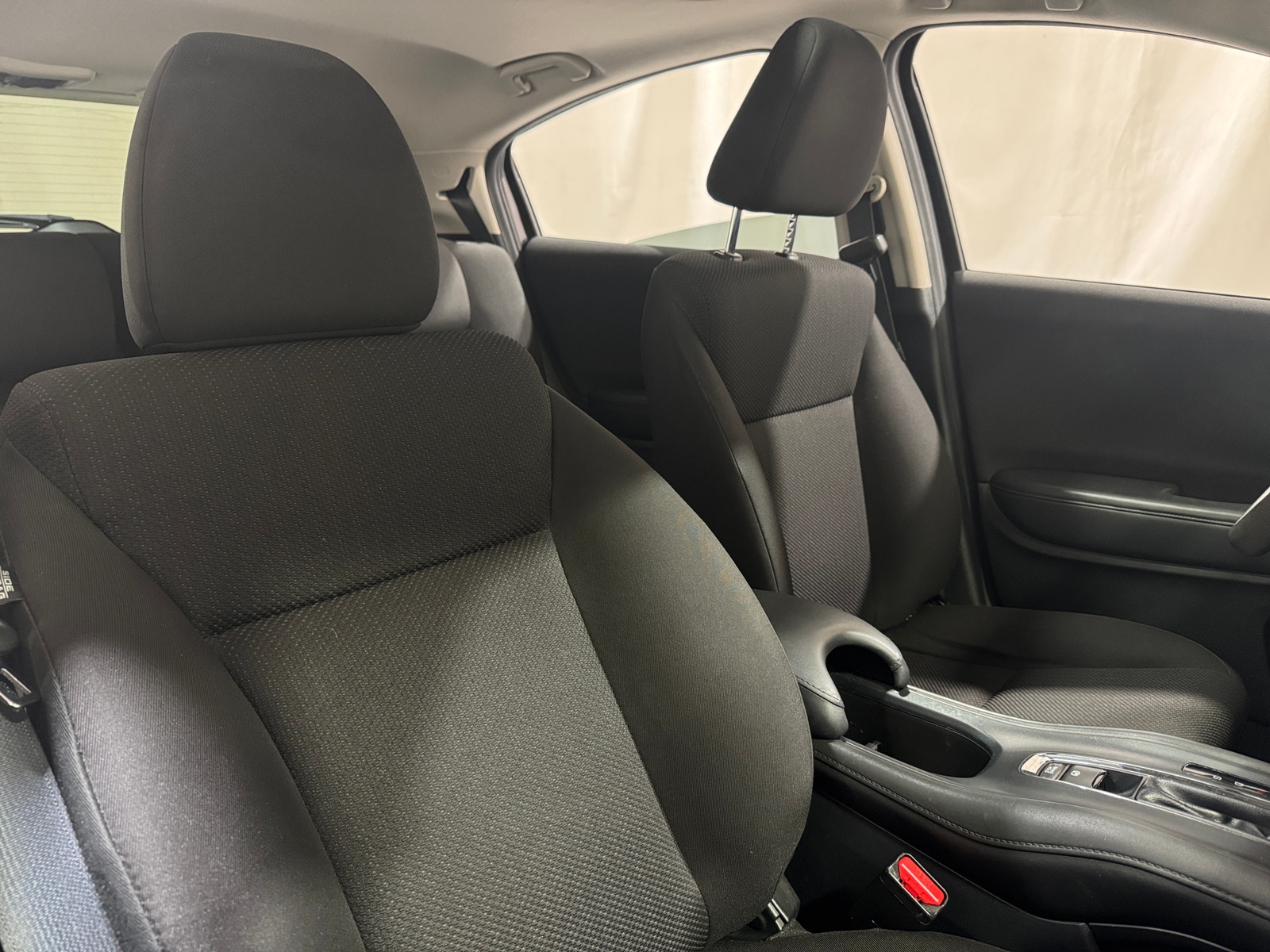 Thumbnail: 2016 Honda HR-V - 2