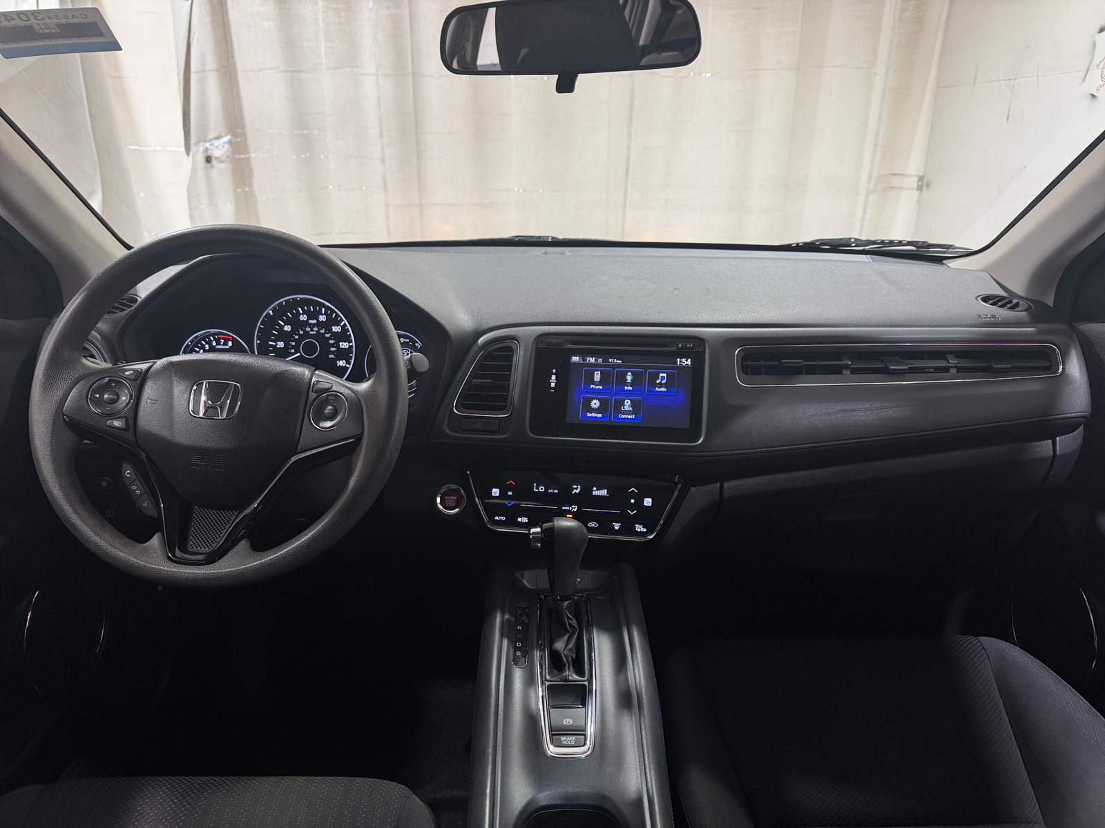 Thumbnail: 2016 Honda HR-V - 3