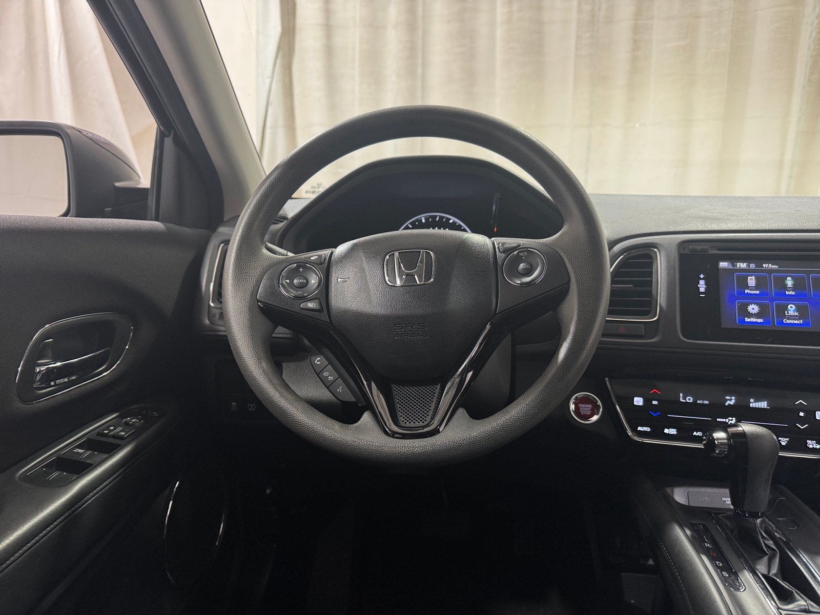 Thumbnail: 2016 Honda HR-V - 5