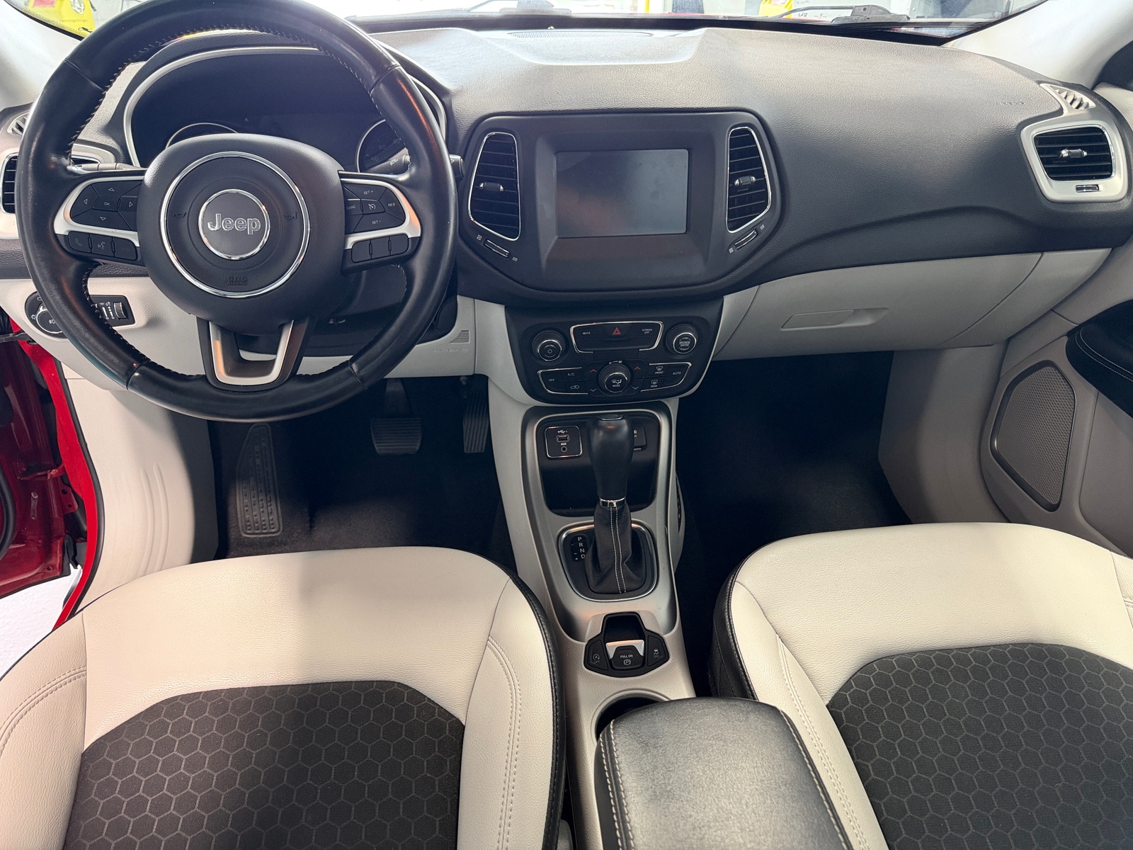 Thumbnail: 2021 Jeep Compass - 3
