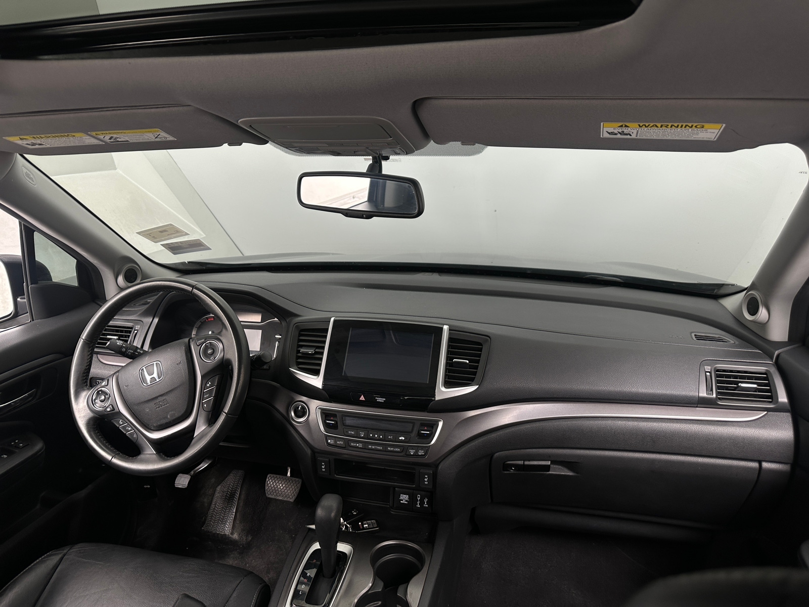 Thumbnail: 2017 Honda Pilot - 2